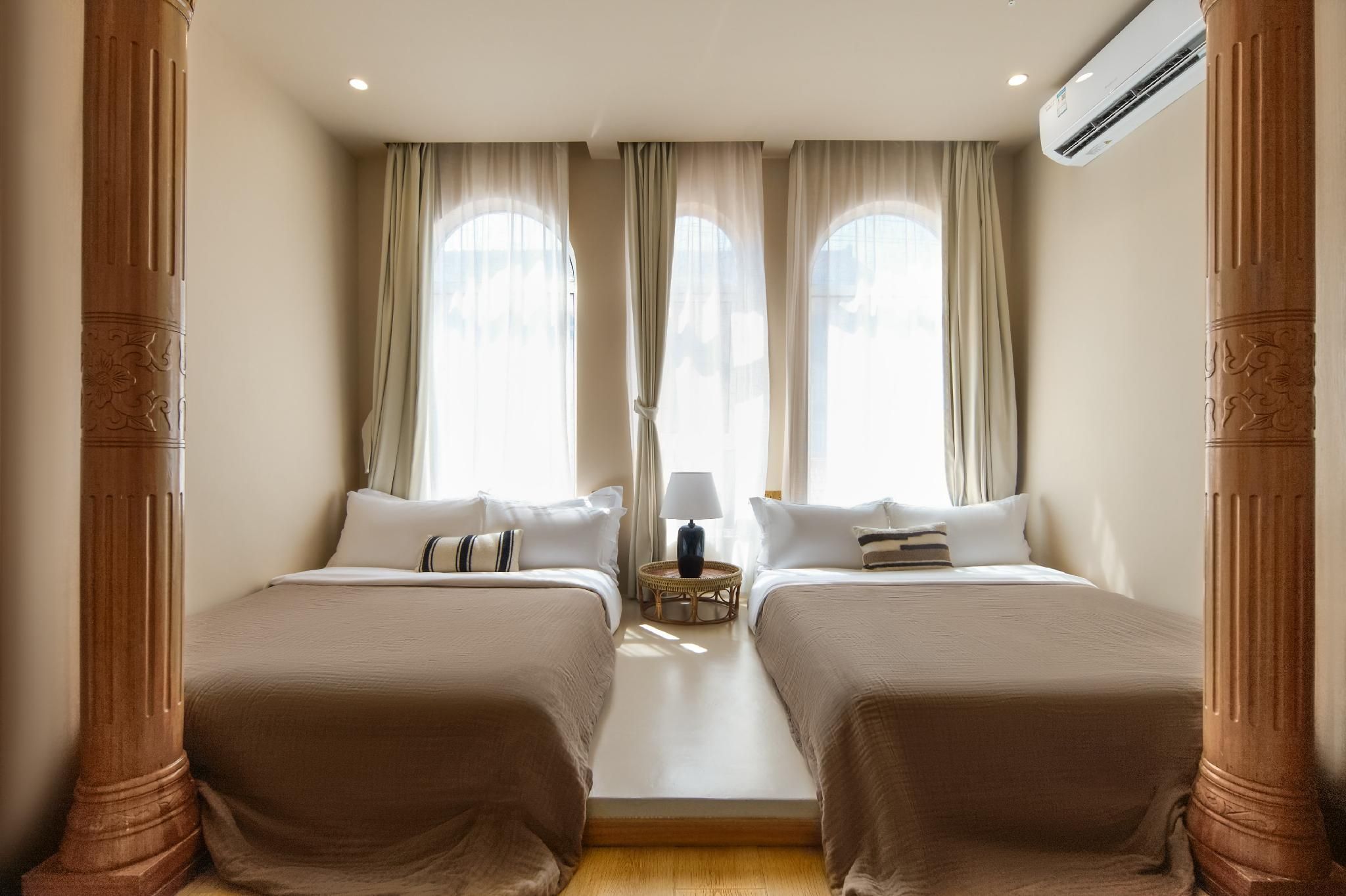 2 Bed Twin Superior Room