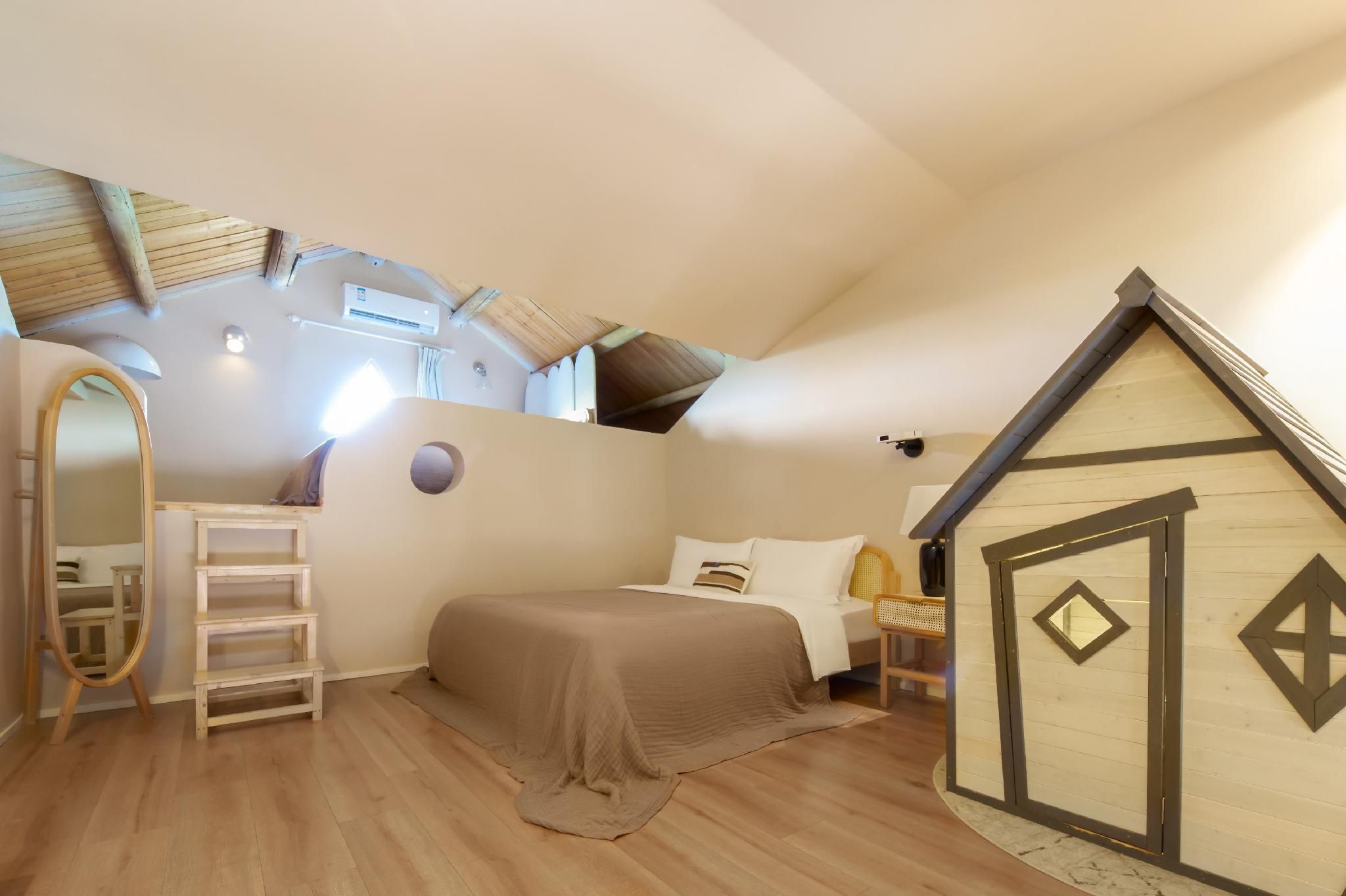Family Slide Room