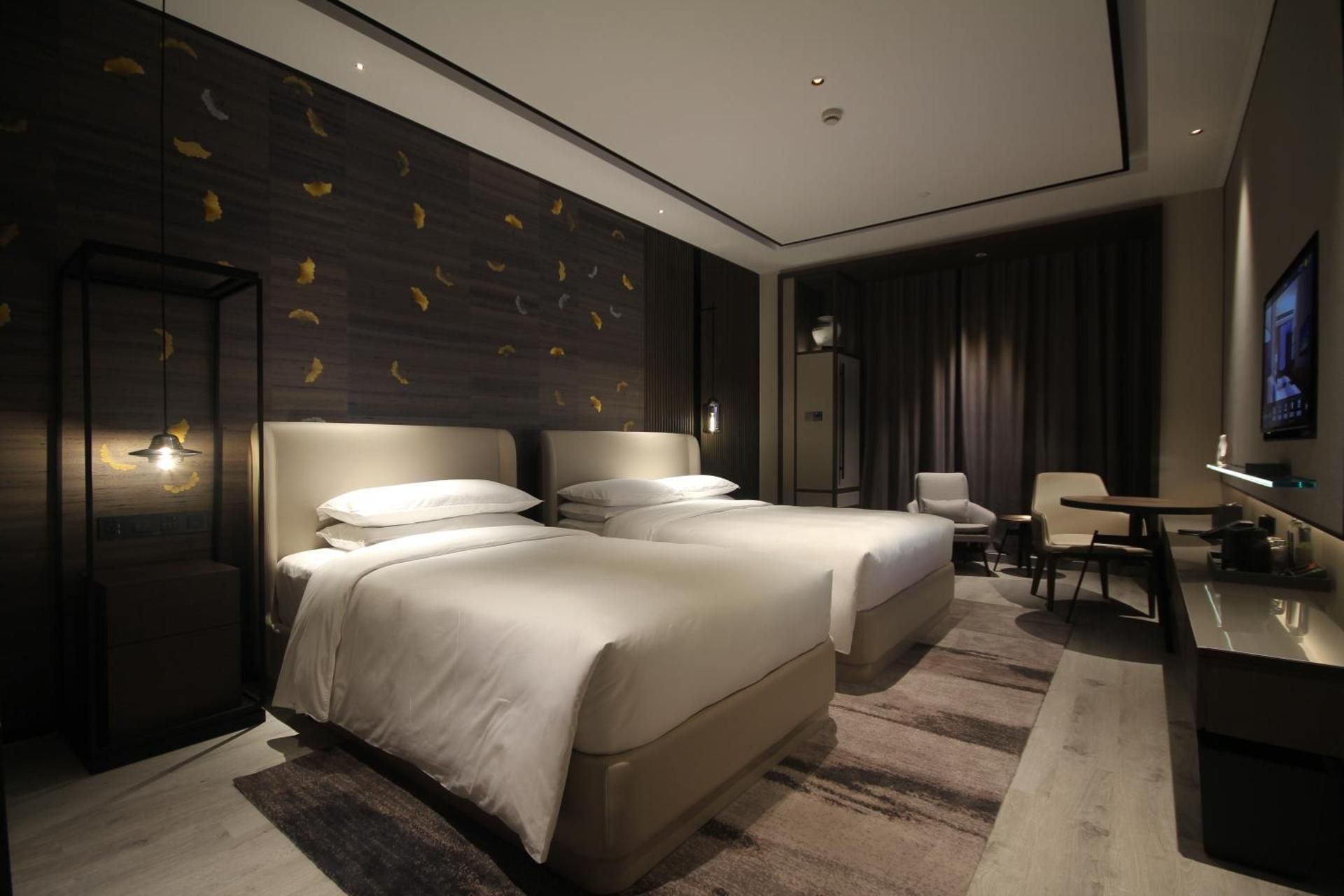 Twin Room with Shower