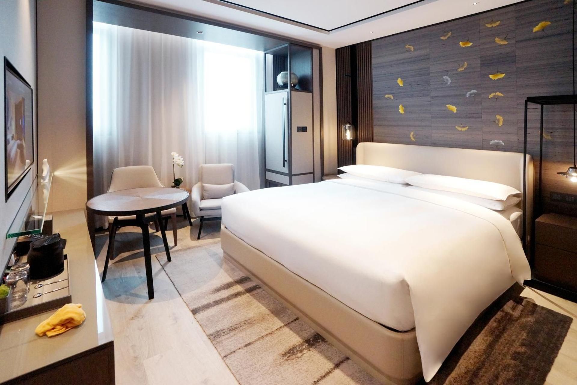 Queen Room