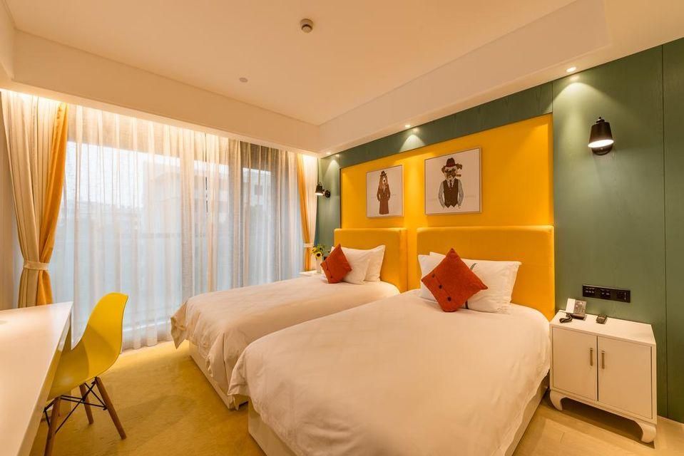 Couple Room