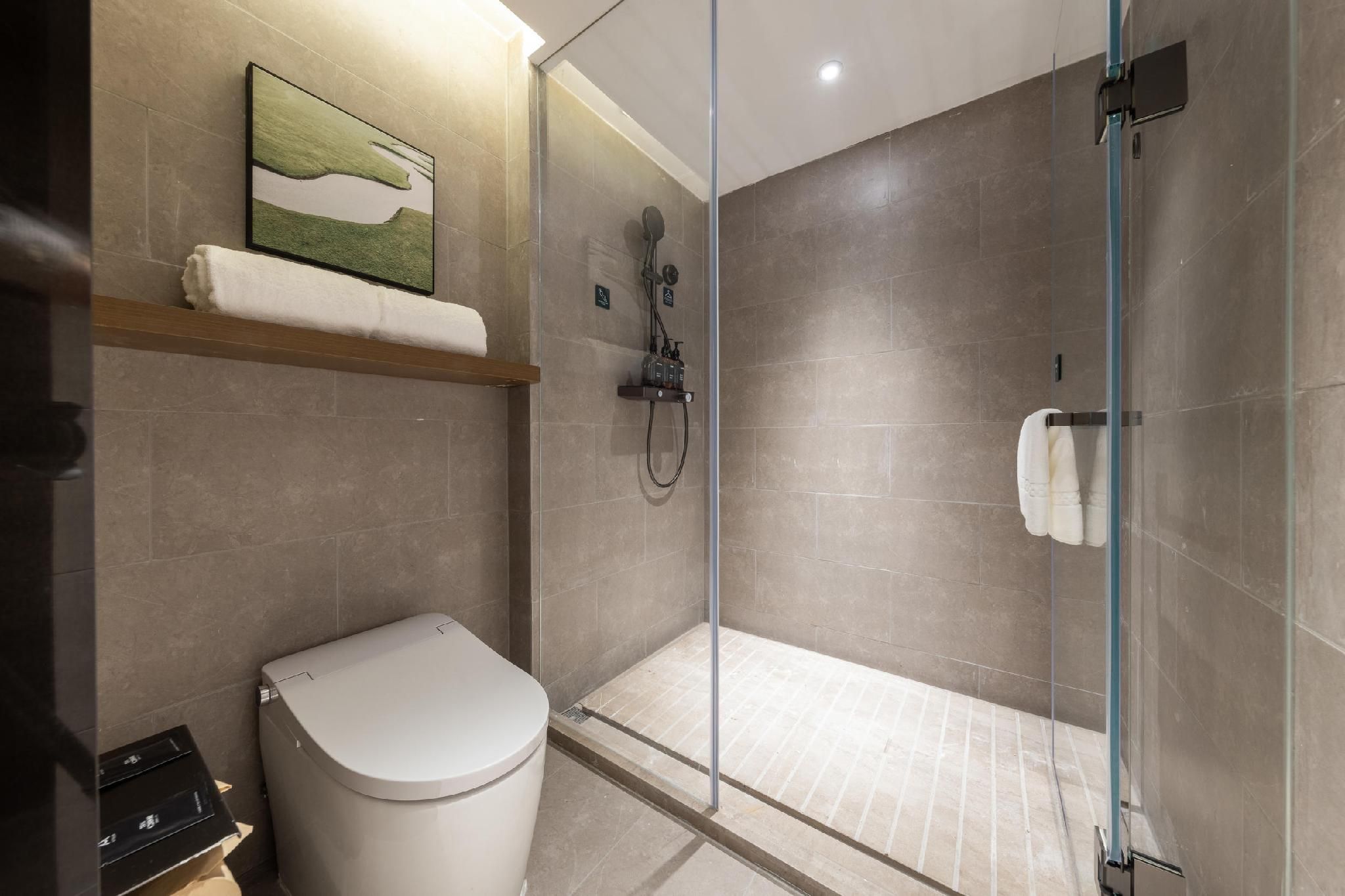 Premier Suites
