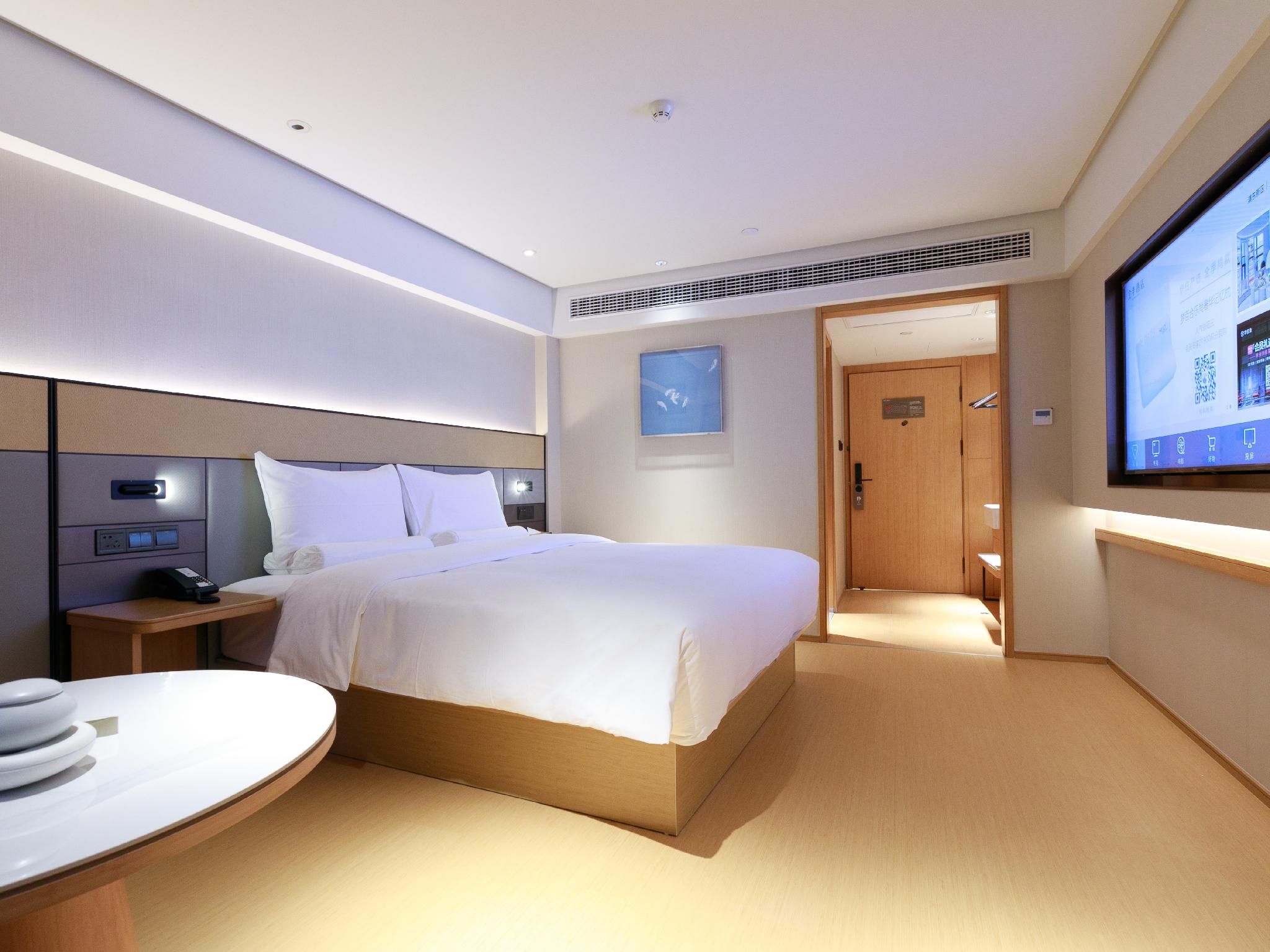 Business Queen Bed Room