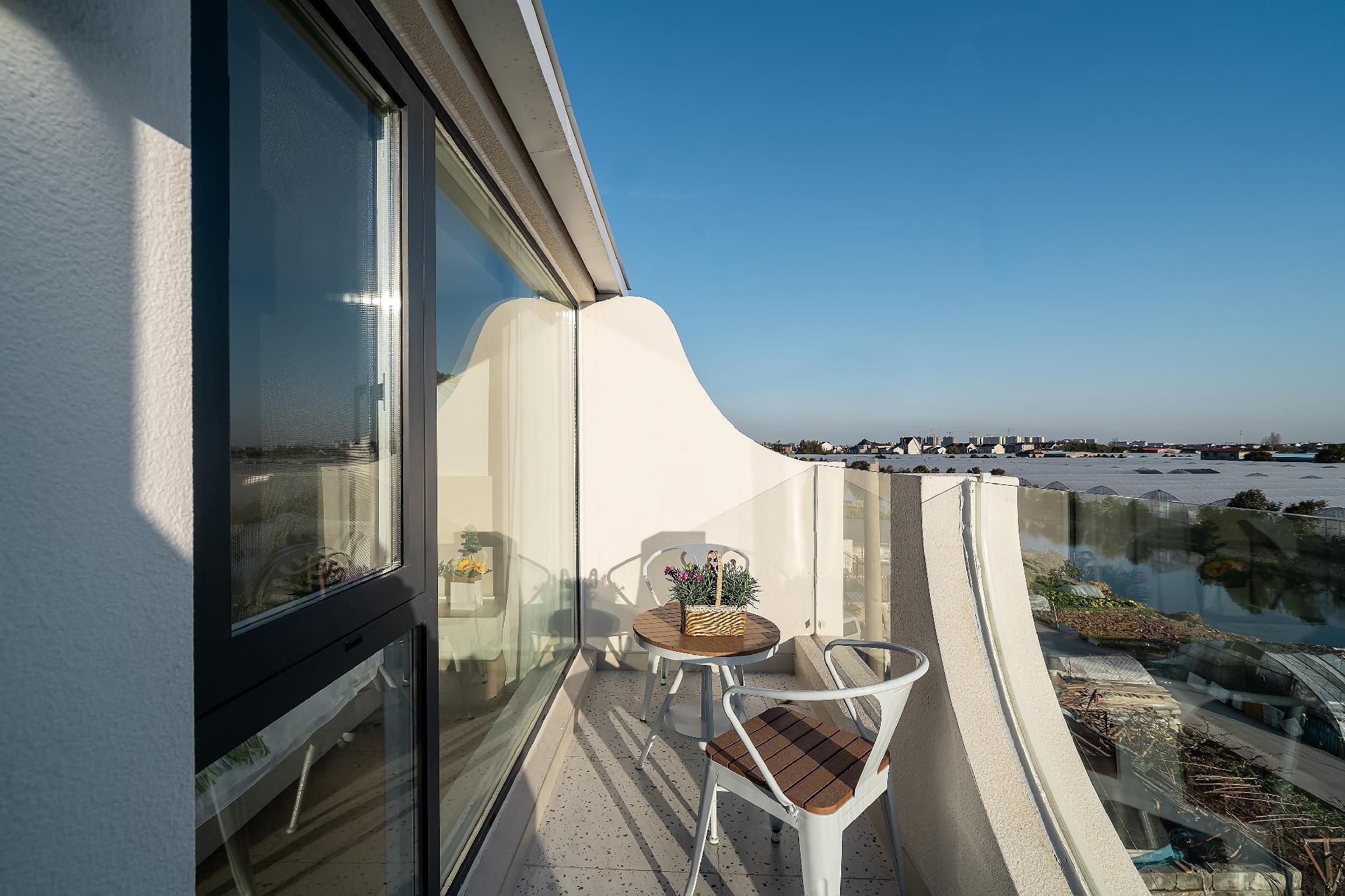 Deluxe Balcony