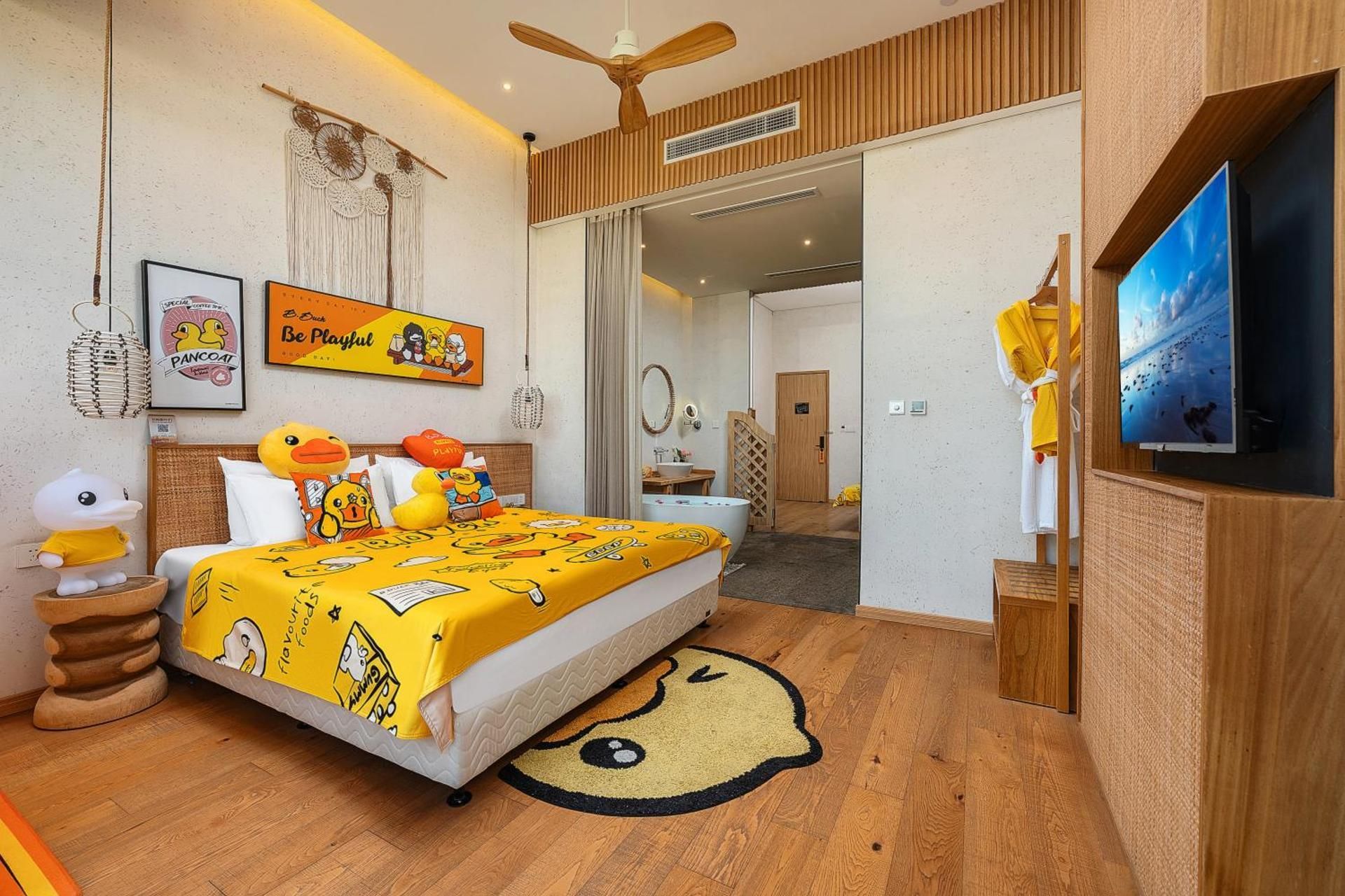 Deluxe Family Suite