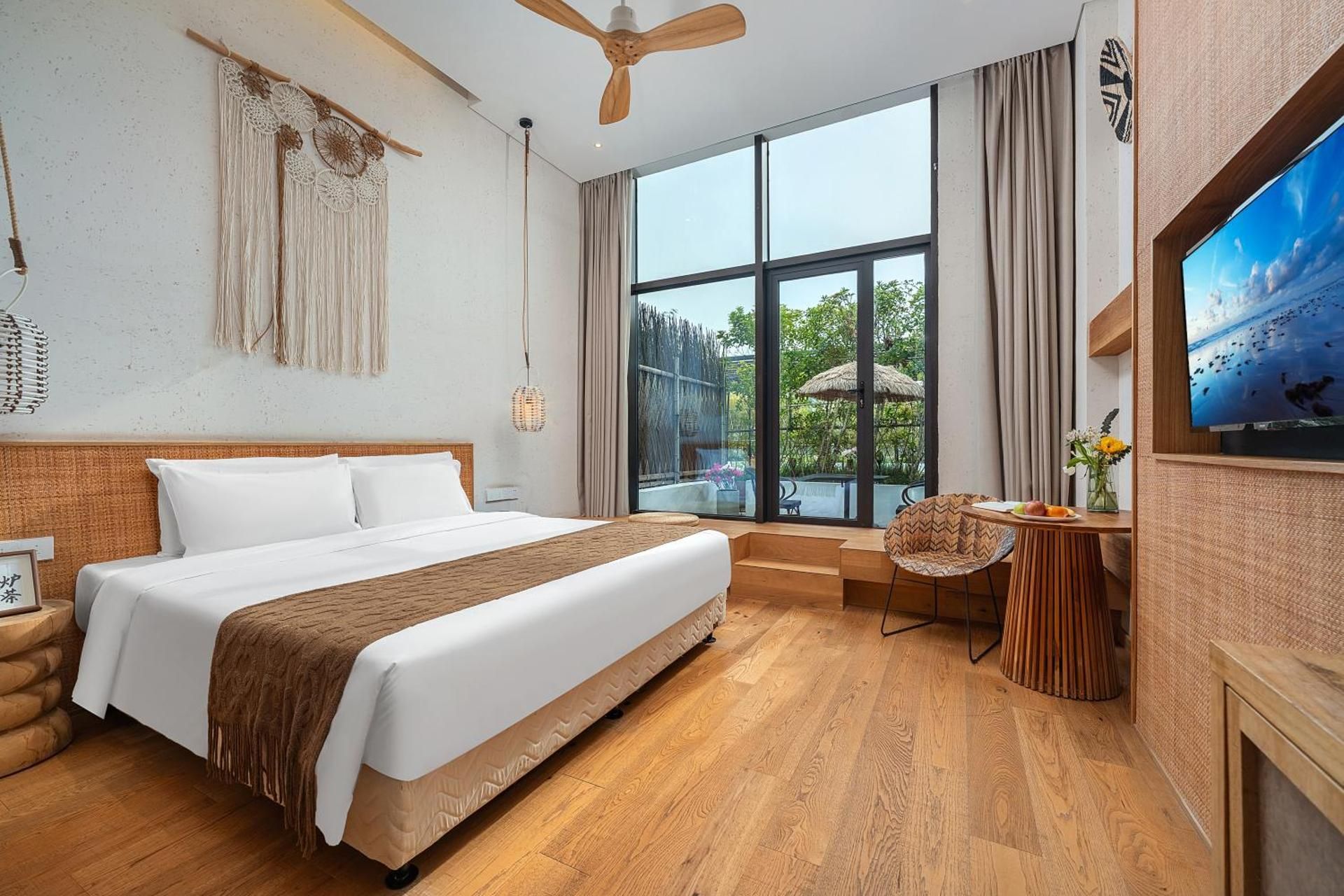 King Room with Garden View