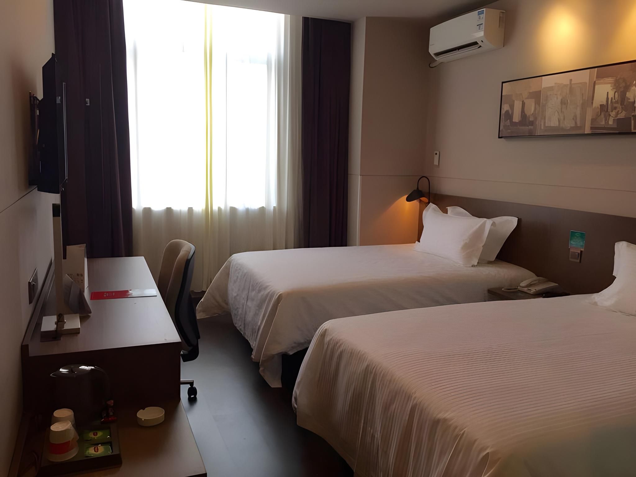 Business Standard Room A