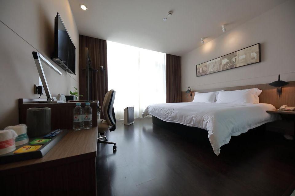 Select Business Room A