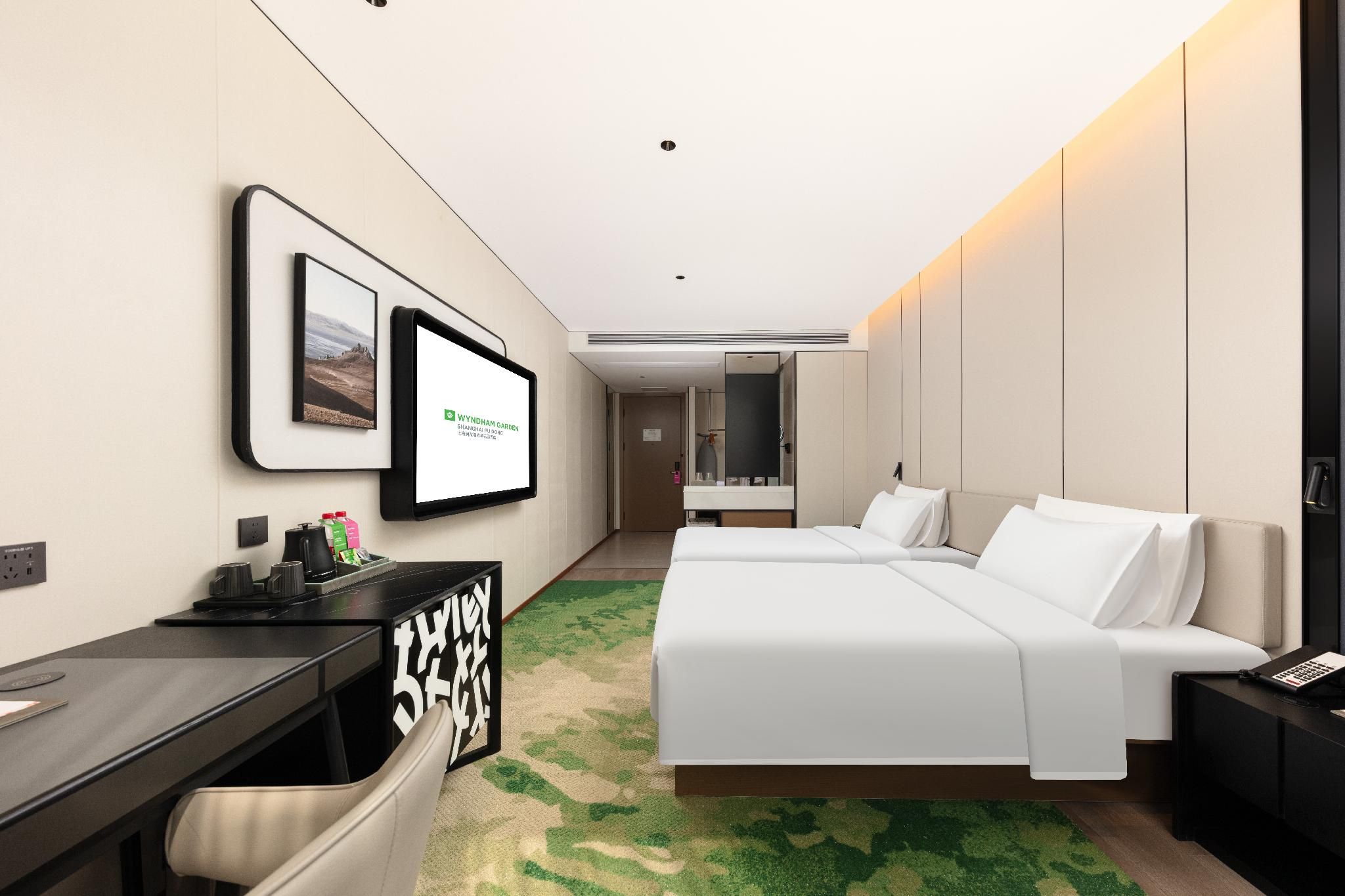 Two Single Beds Deluxe Room