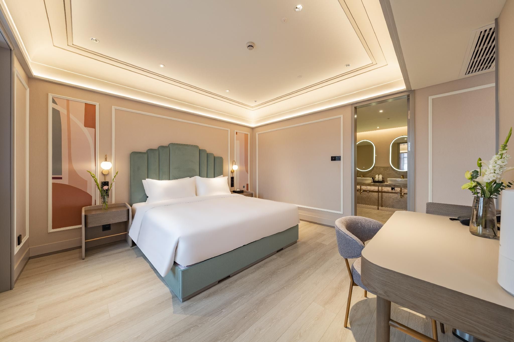Madison Suite