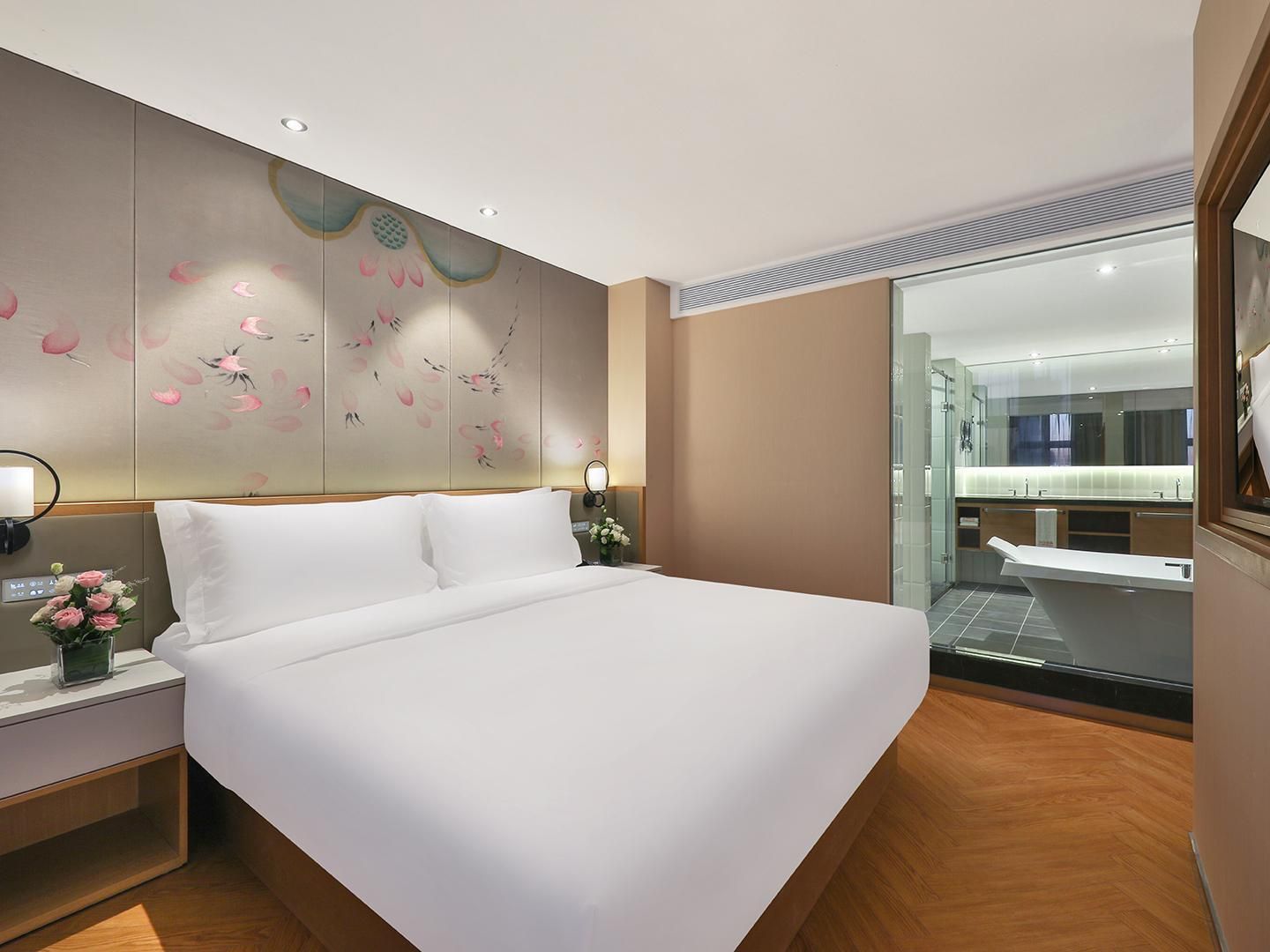 Huazhu - Superior BedRoom