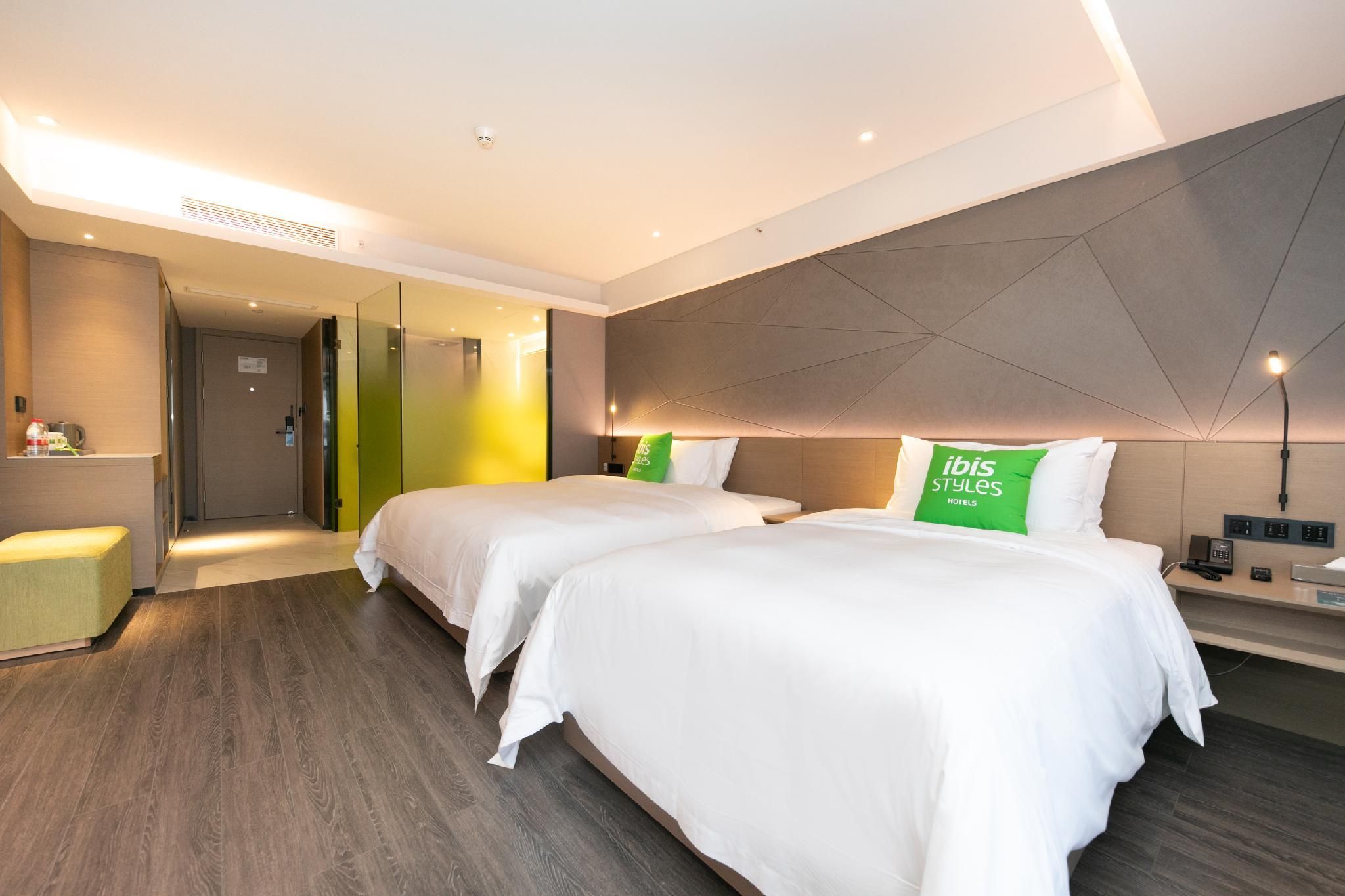 Huazhu - Twin Room
