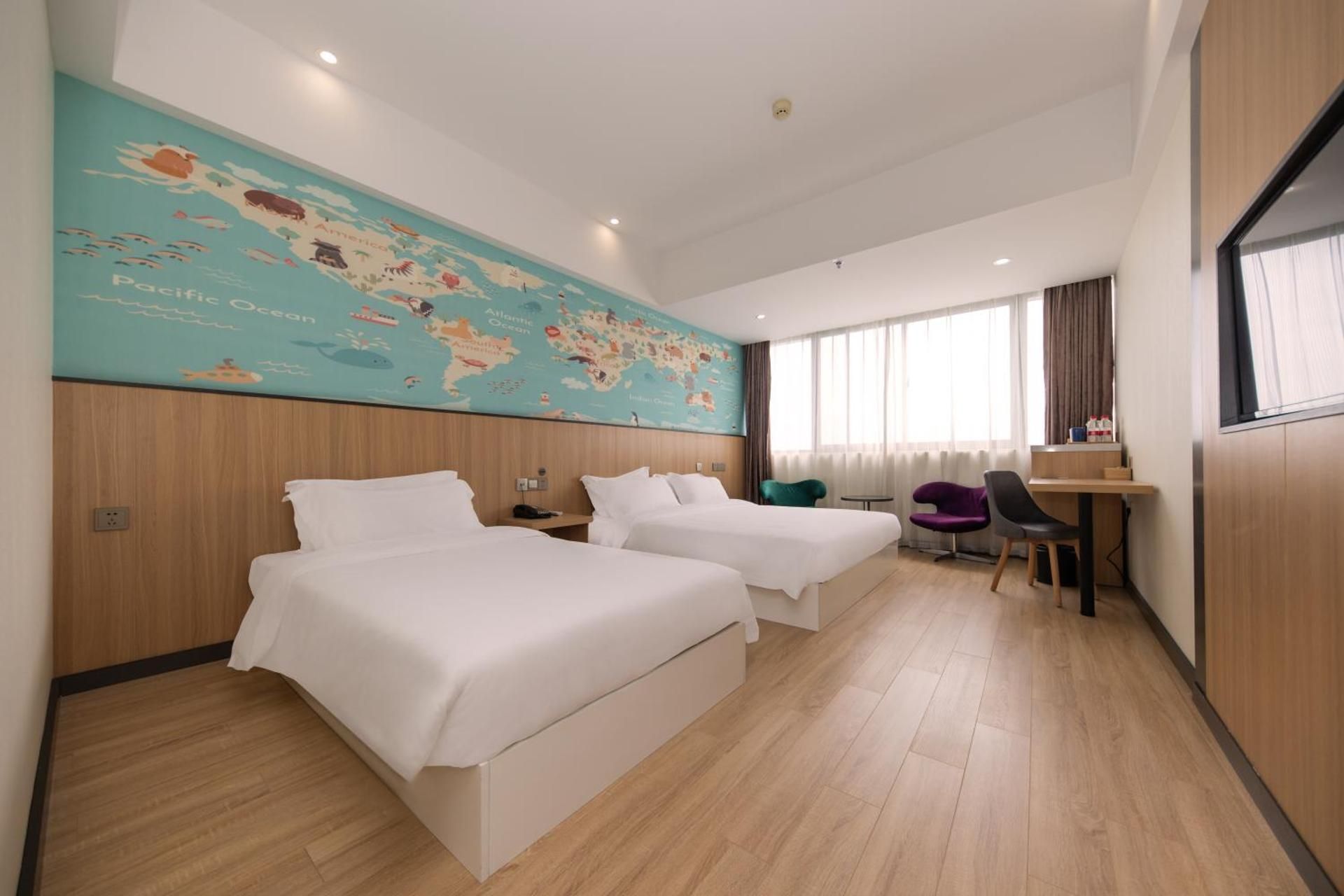 Huazhu - Family Room