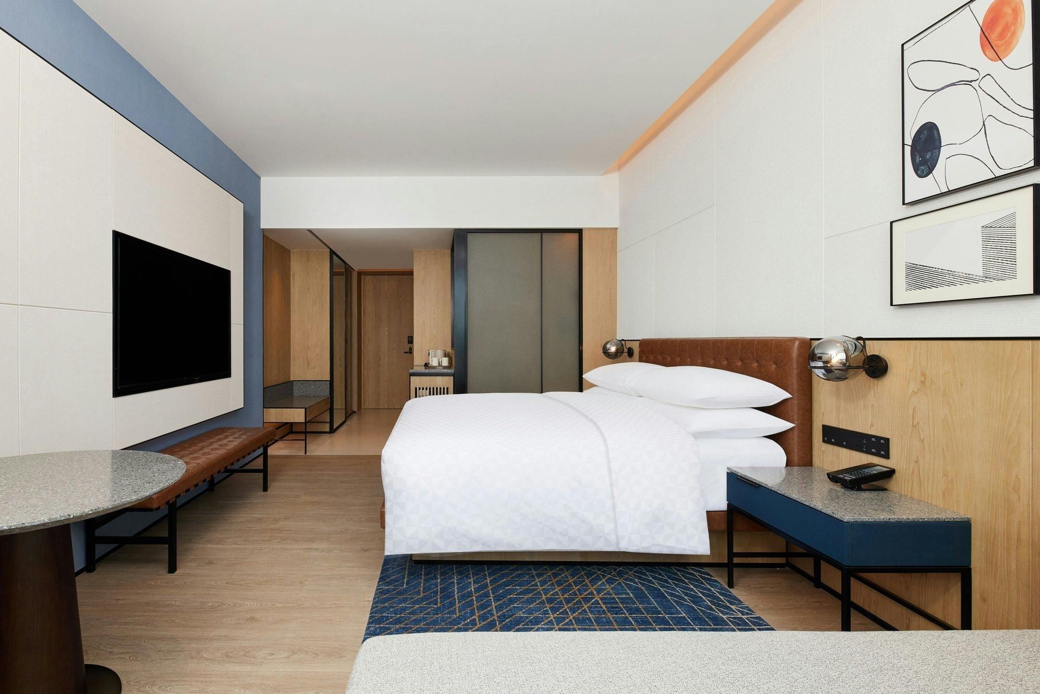 Premier King, Guest room, 1 King, City view