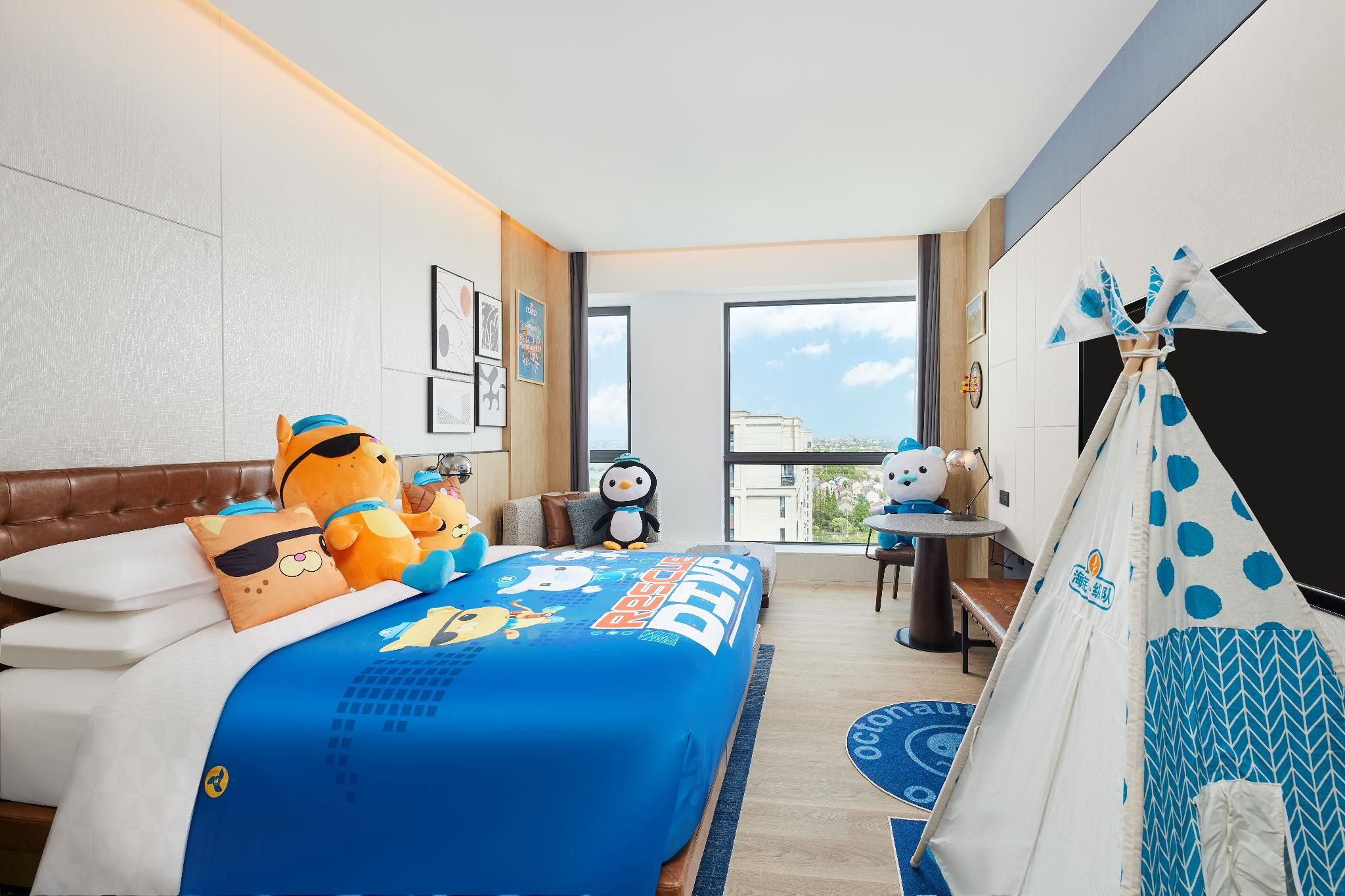 Blue Ocean Themed, Guest room, 1 King, City view