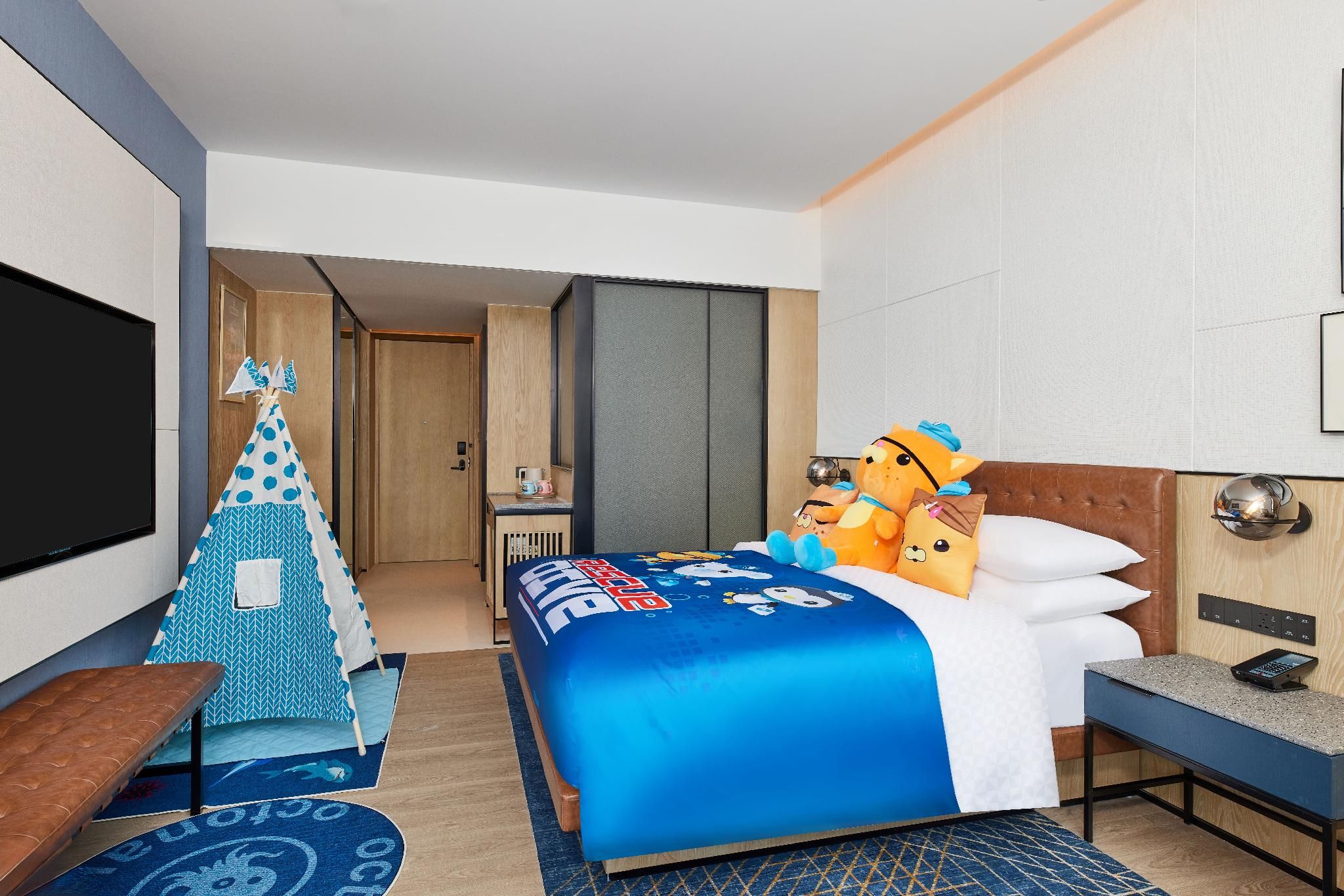 Blue Ocean Themed, Guest room, 1 King, City view