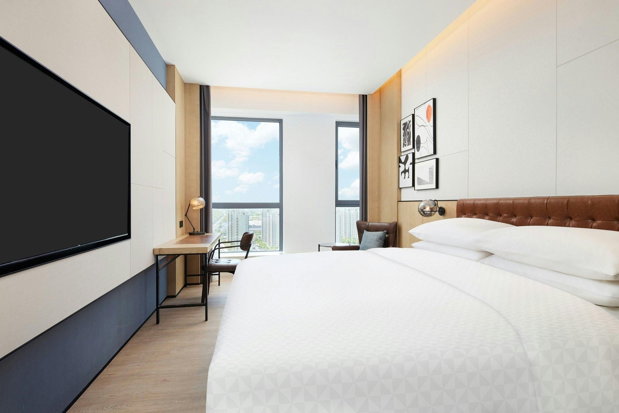 Traditional King, Guest room, 1 King, City view