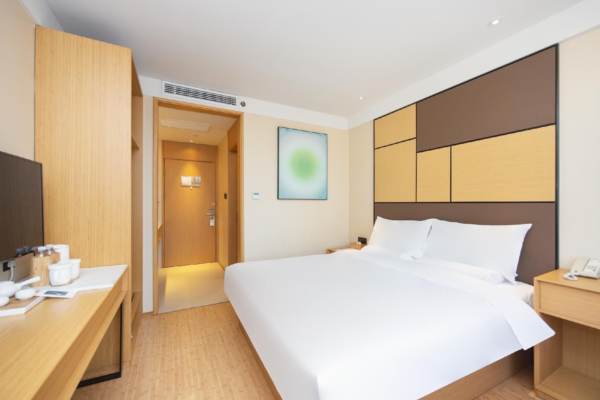Business Queen Bed Room