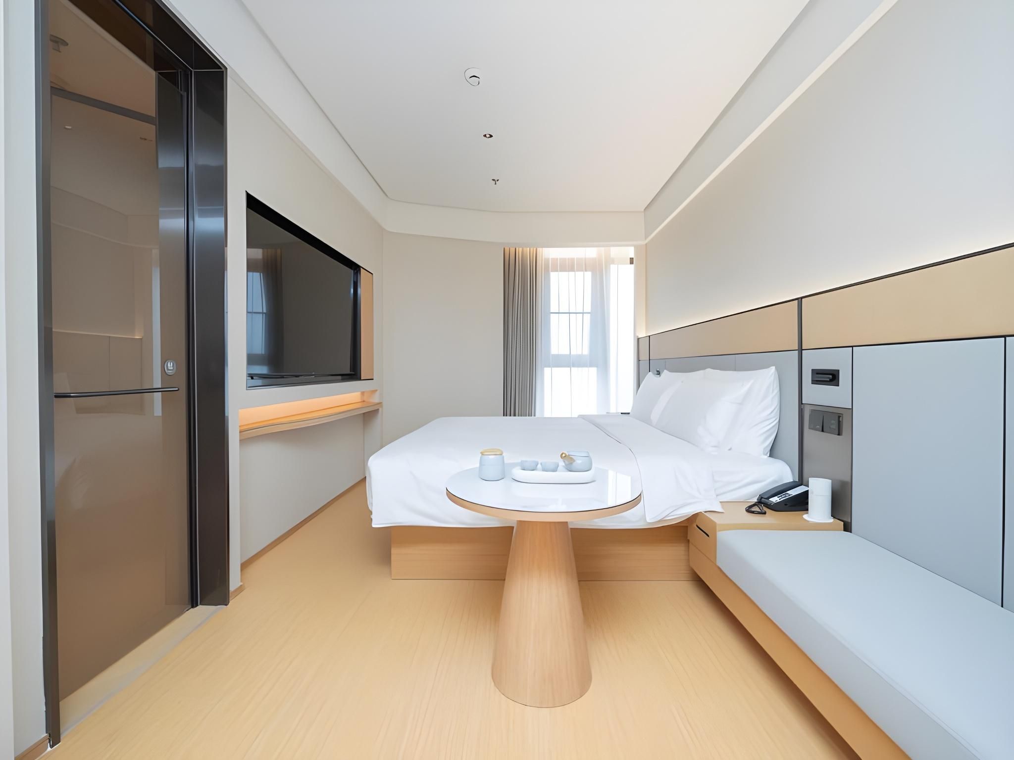 Huazhu - Superior BedRoom