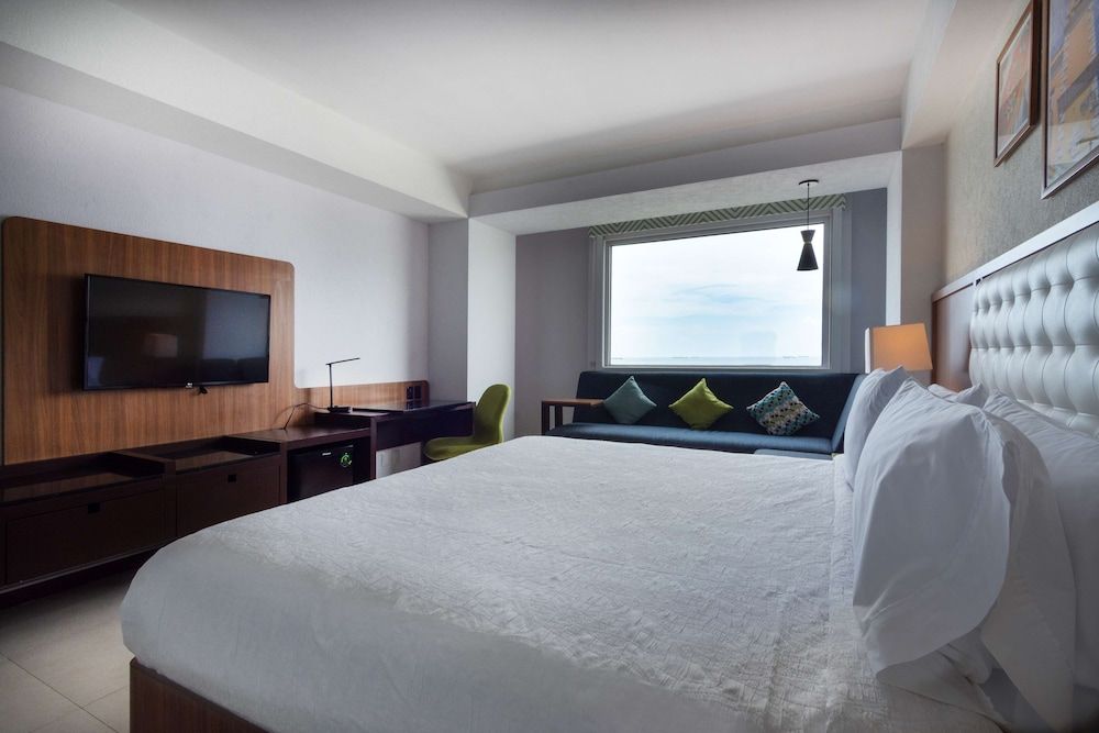 Room, 1 King Bed, Ocean View