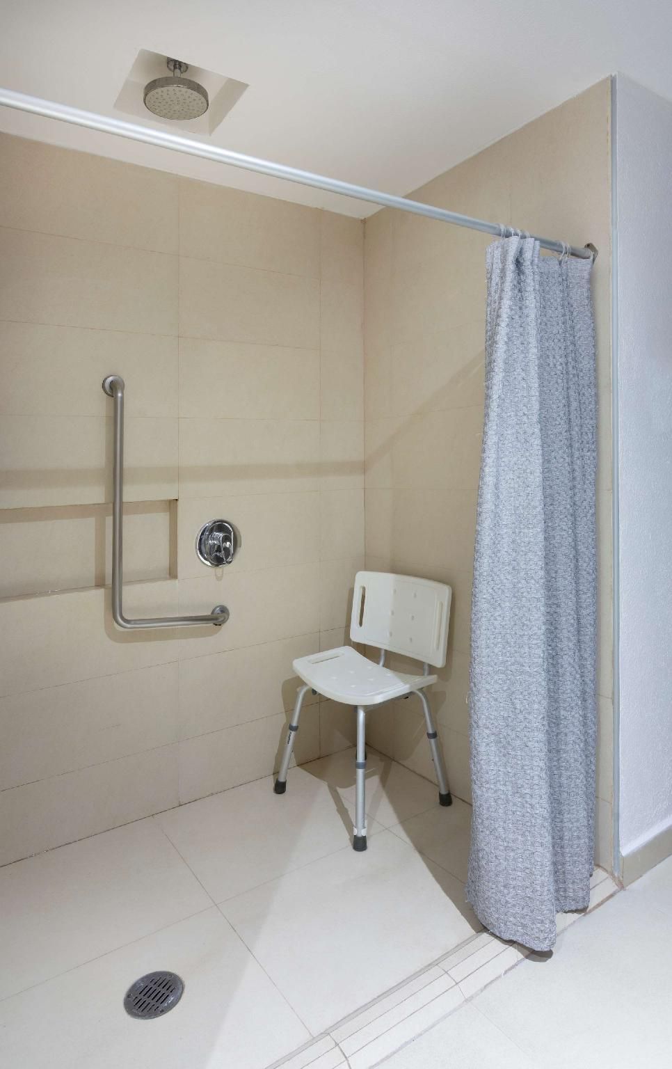 2 Double Mobility Access 3 X3 Shower Nosmoking