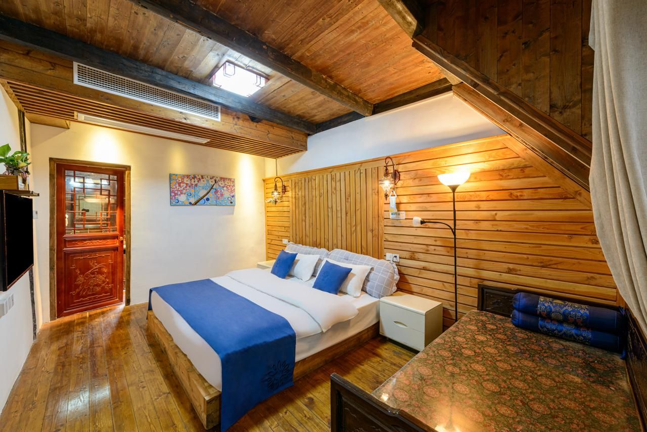 Suite Room with Balcony