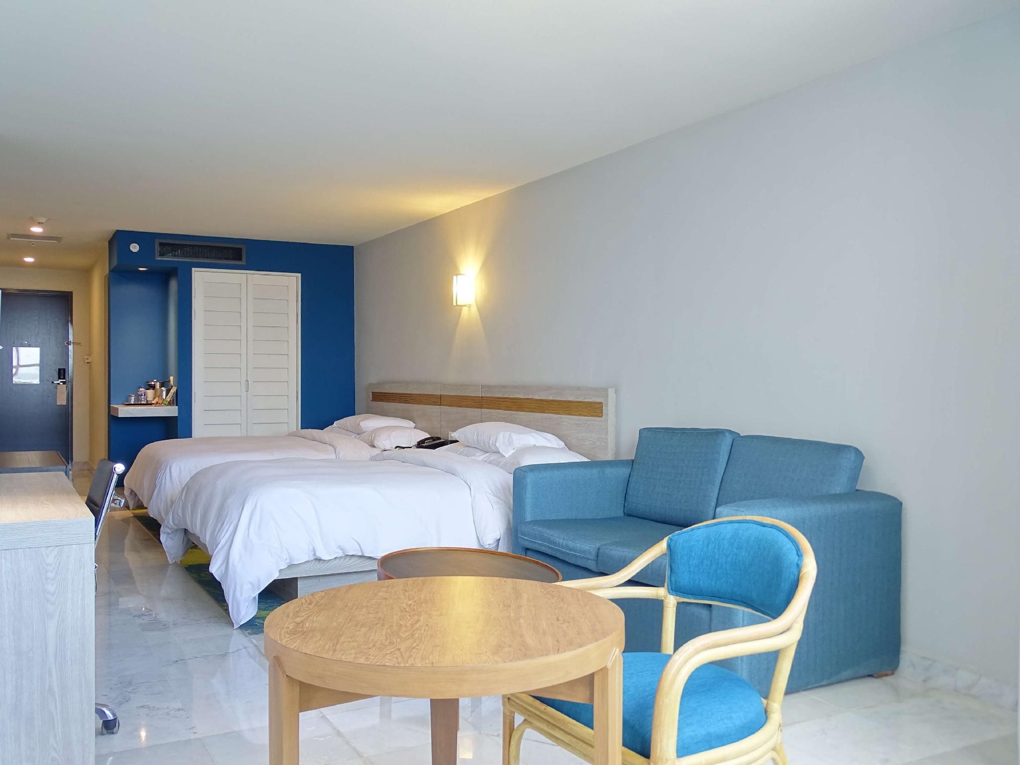 2 Queen Beds Studio Suite-Nonsmoking