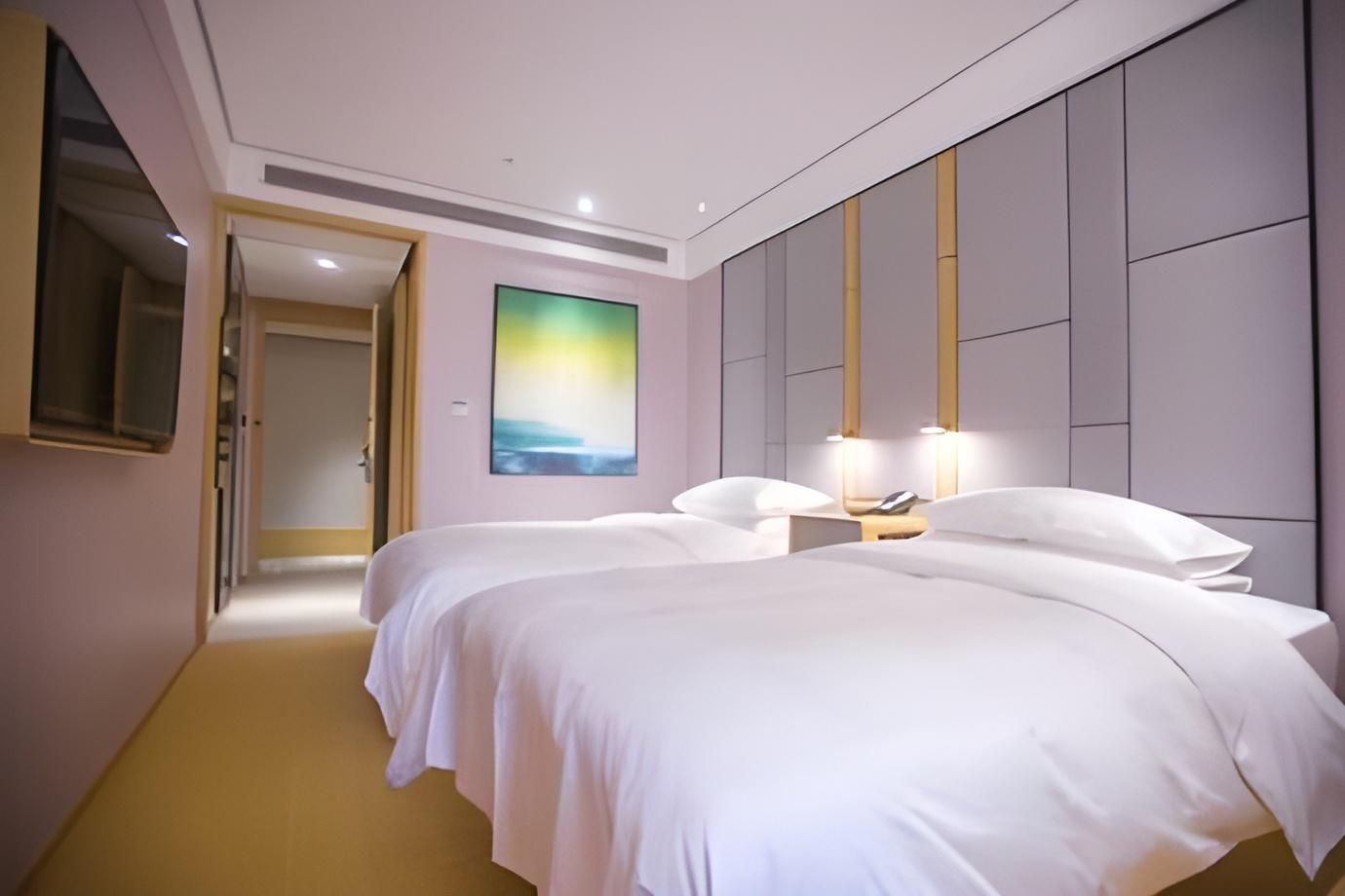 Twin Deluxe Room