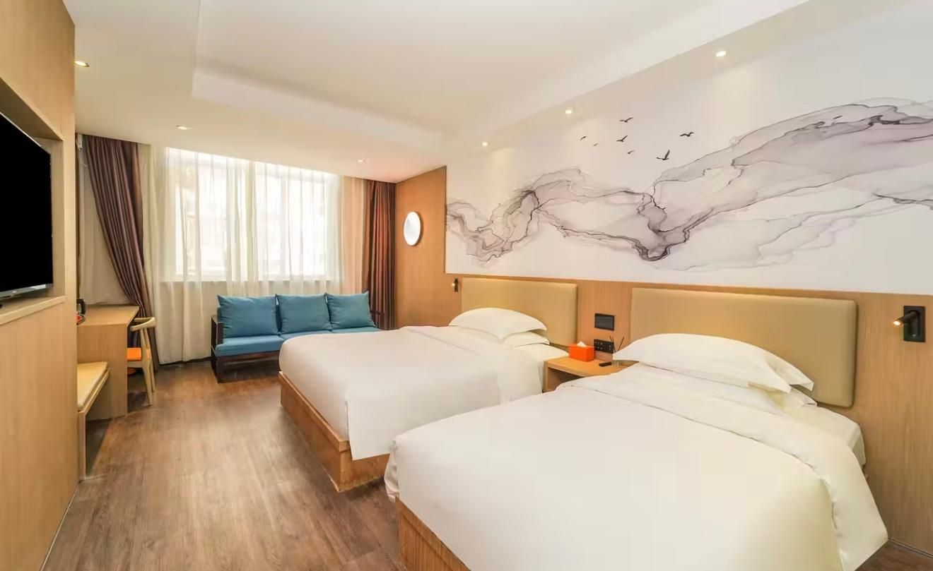Deluxe Family Room