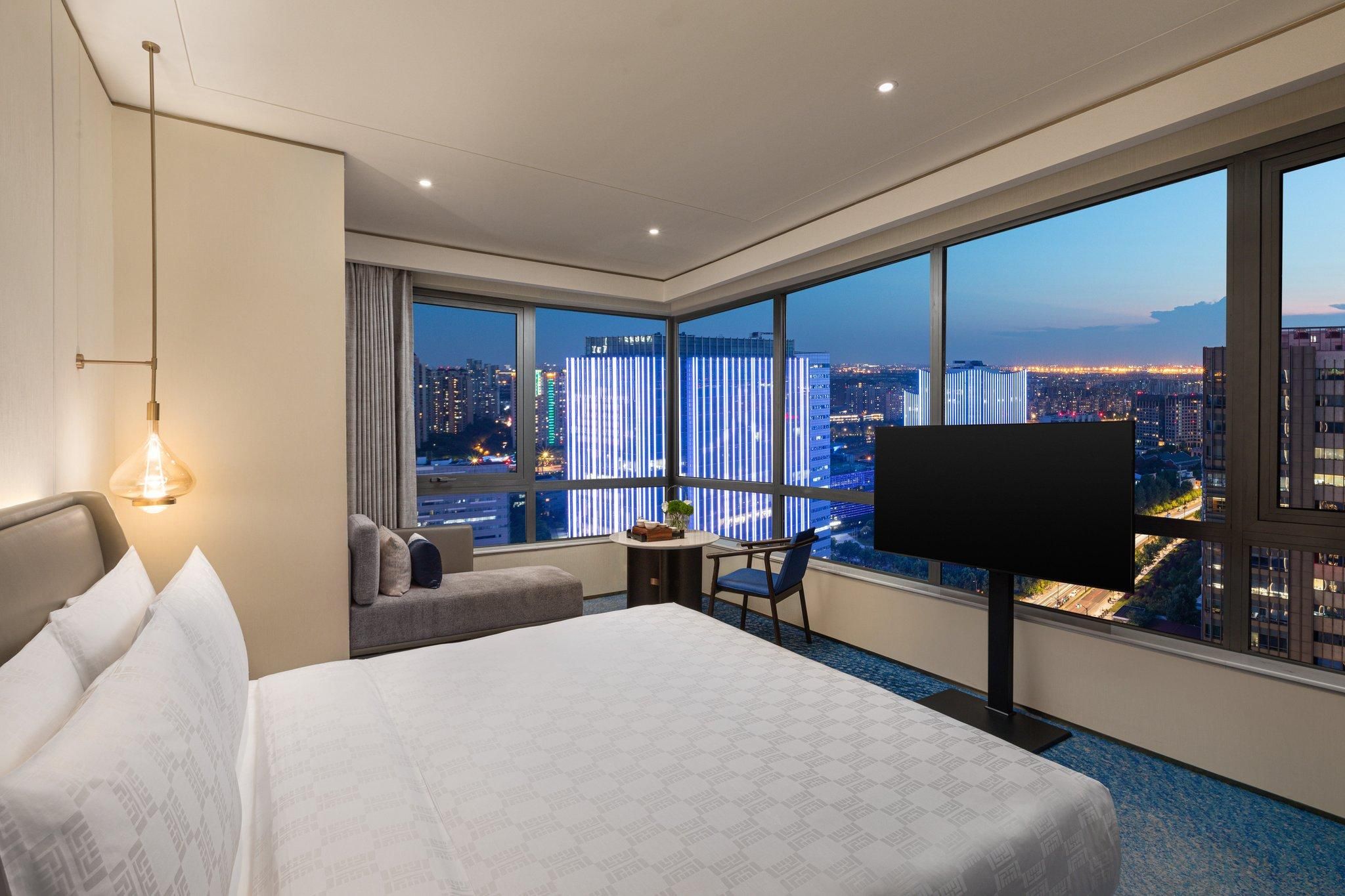 1 King Standard City View