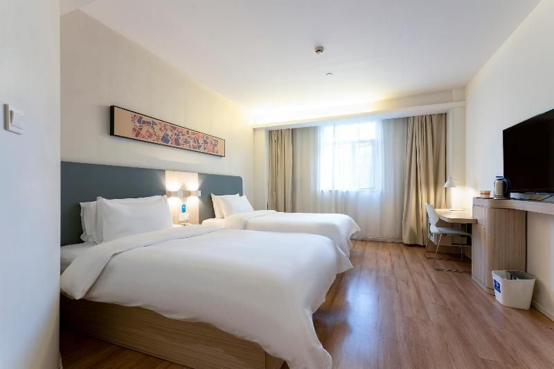 2 Bed Twin Superior Room