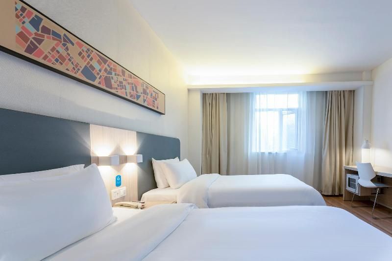2 Bed Twin Superior Room