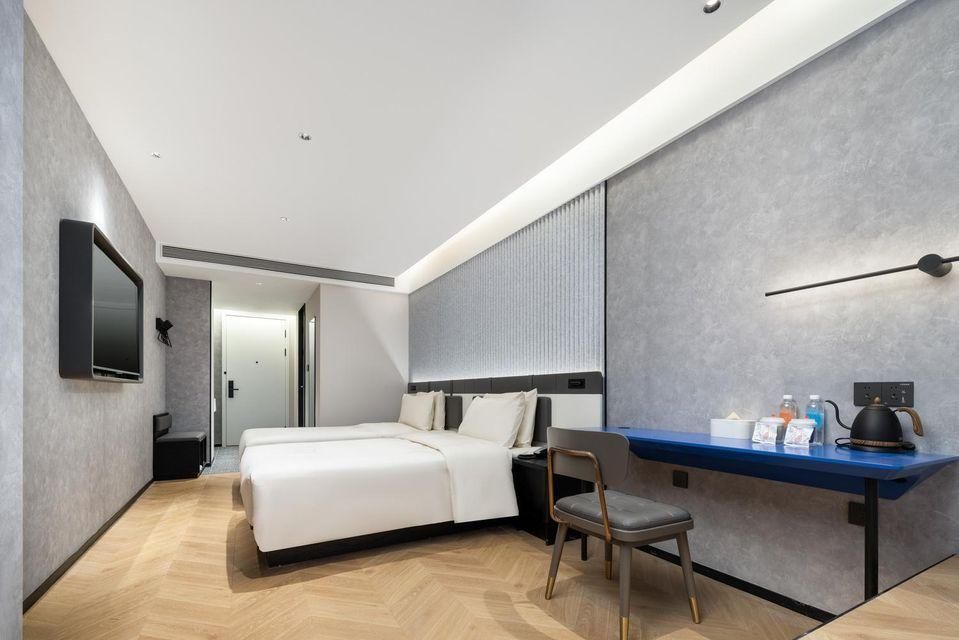 Standard Twin Bed Room