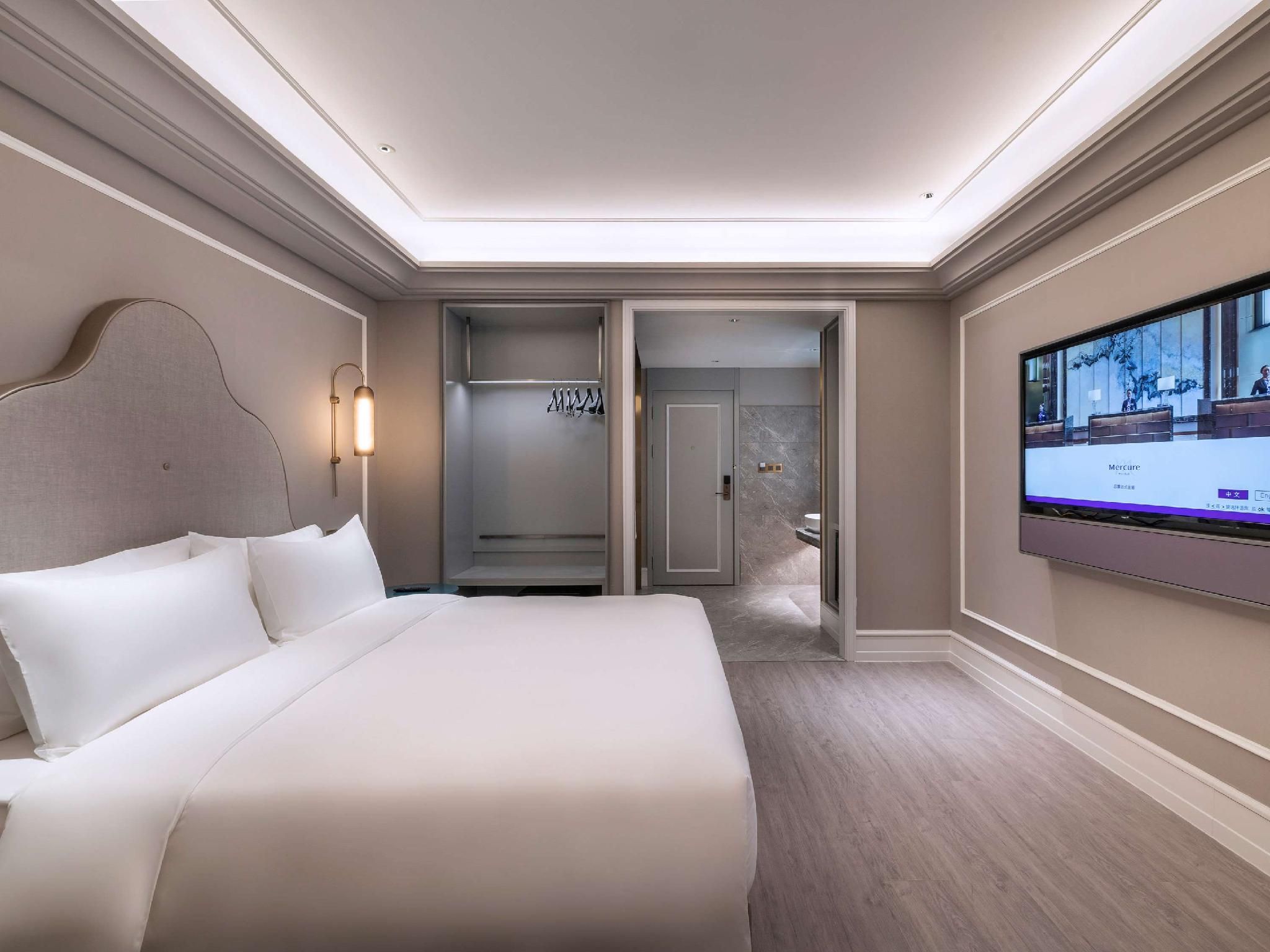 WH - Deluxe Bed Room