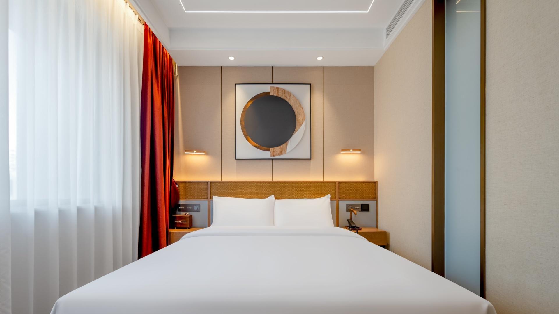 Queen Room