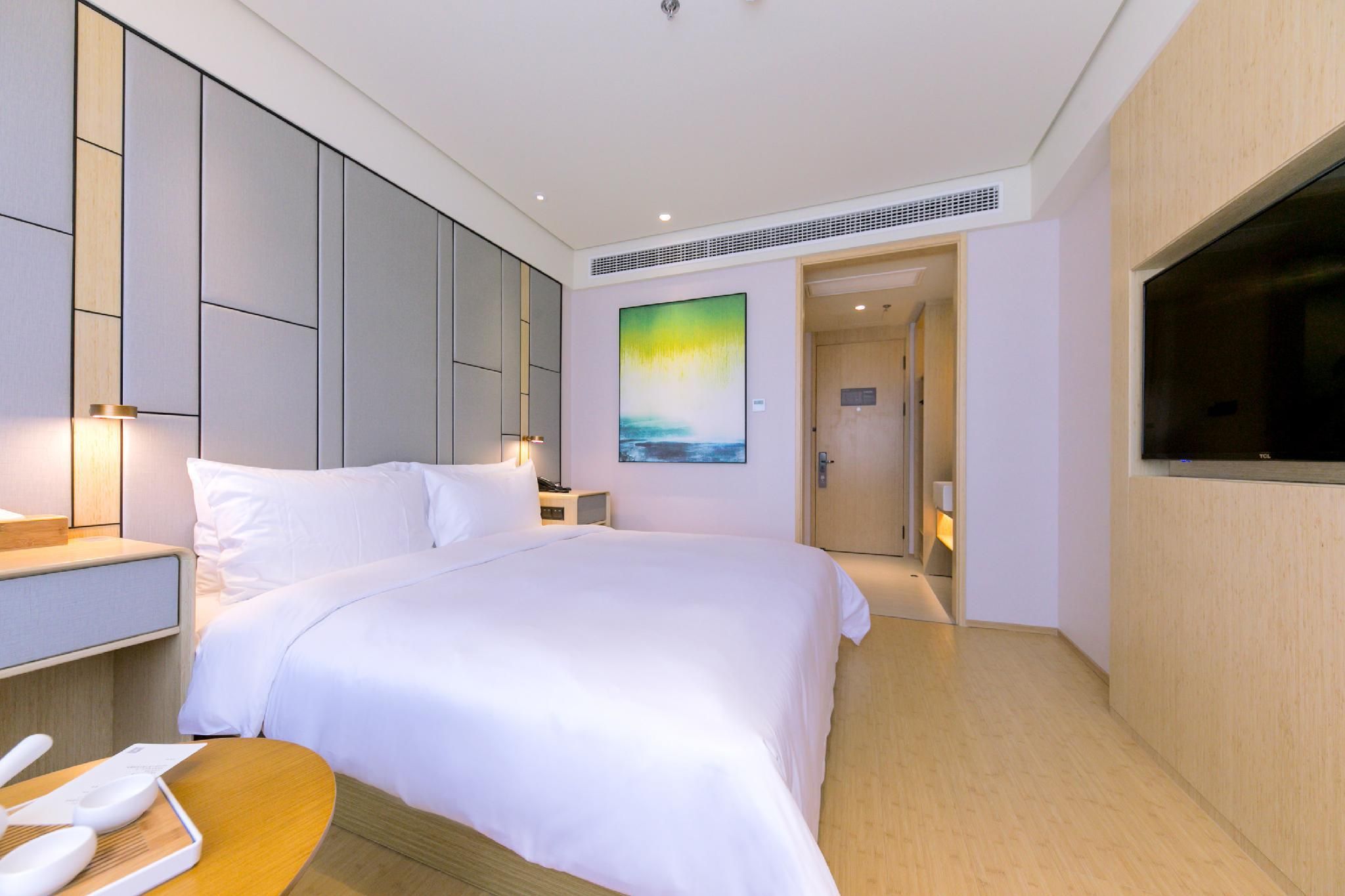 Huazhu - Superior BedRoom