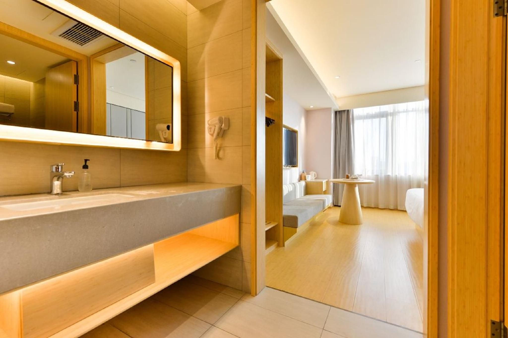 Business Queen Bed Room