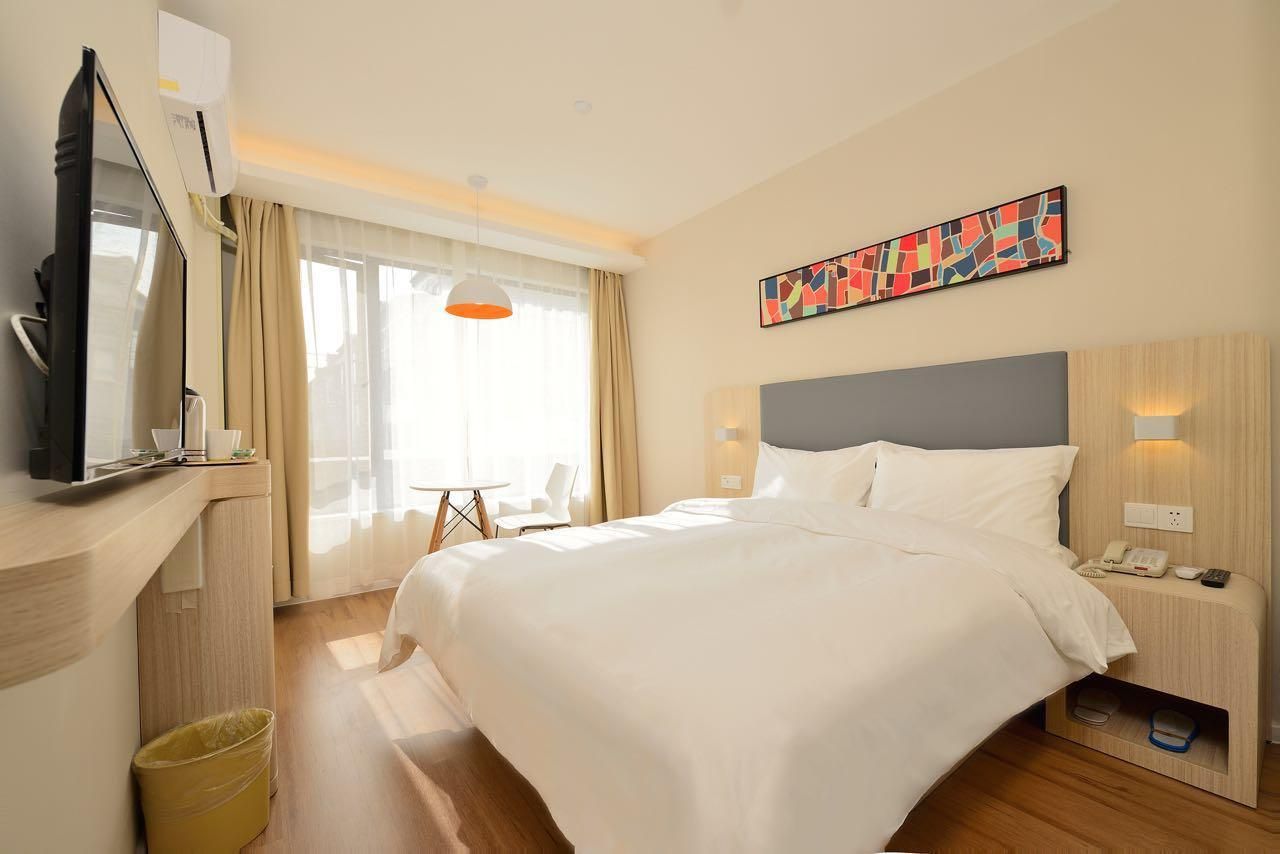 Huazhu - Superior BedRoom