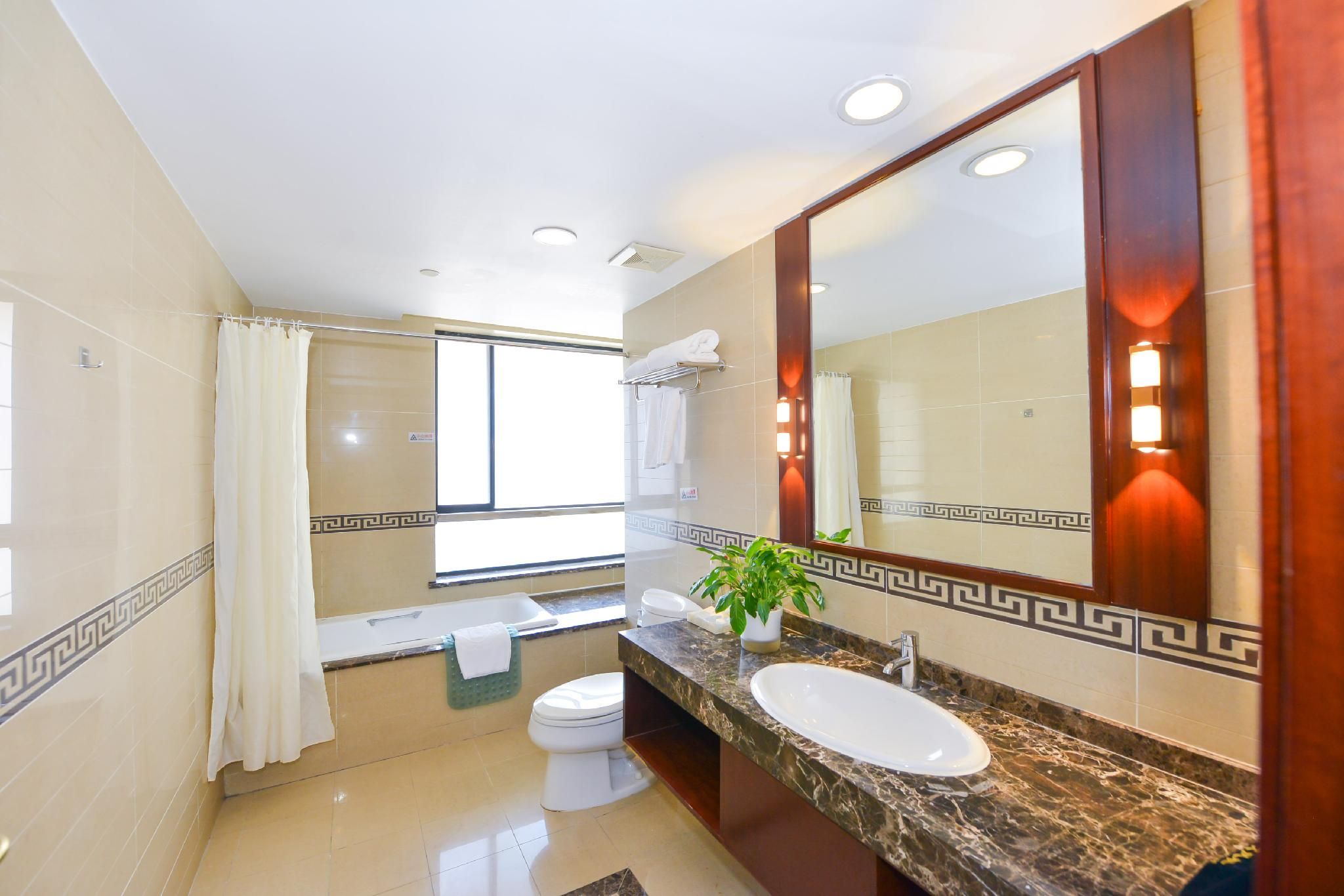 Shanghai Everbright International Hotel Business King Room 3