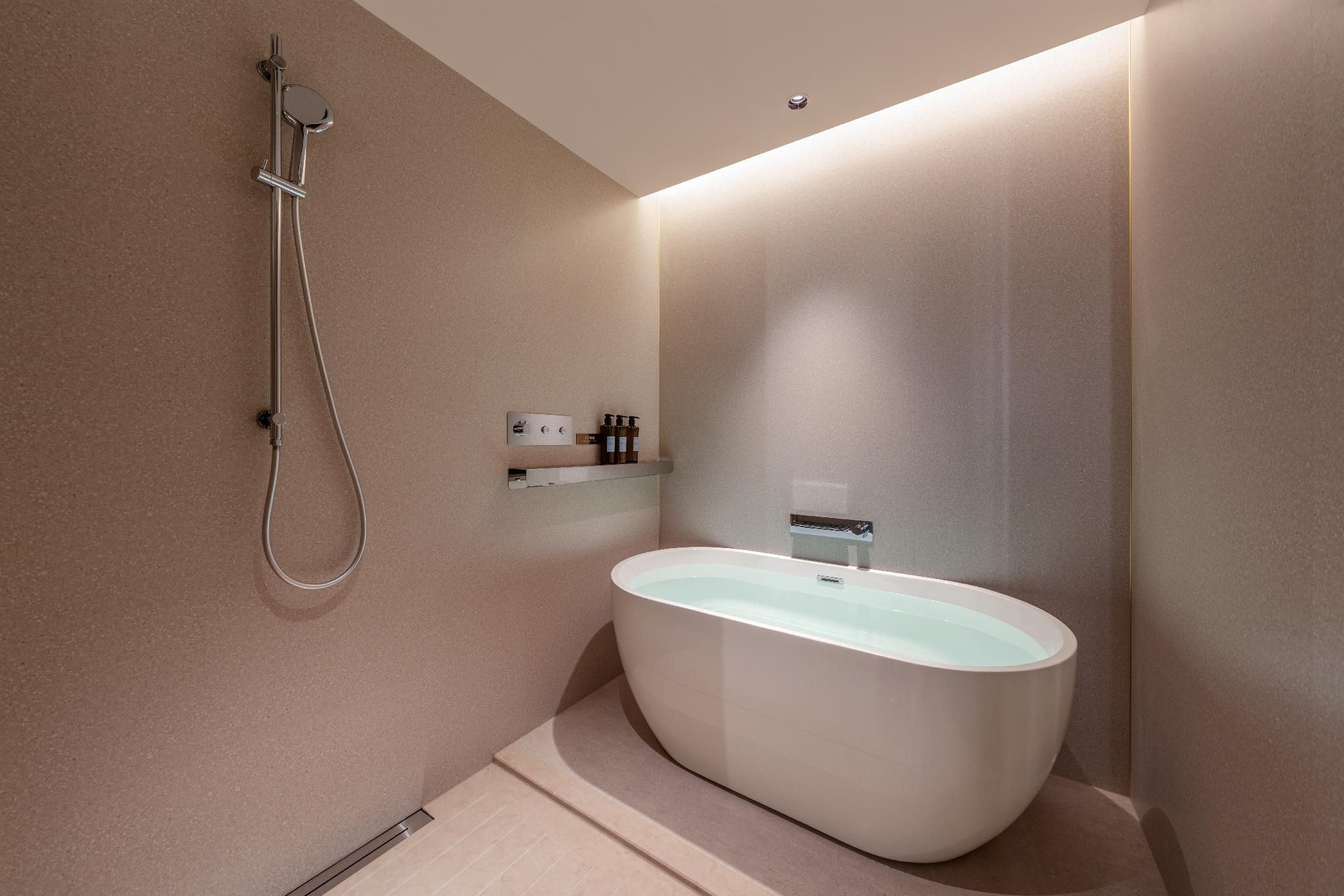 Huazhu - Executive Suite
