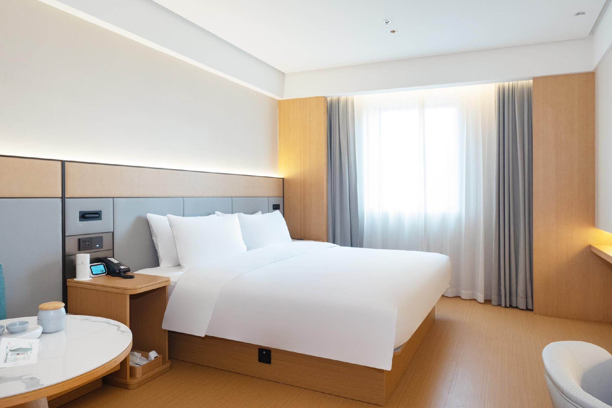 Huazhu - Business Bed Room