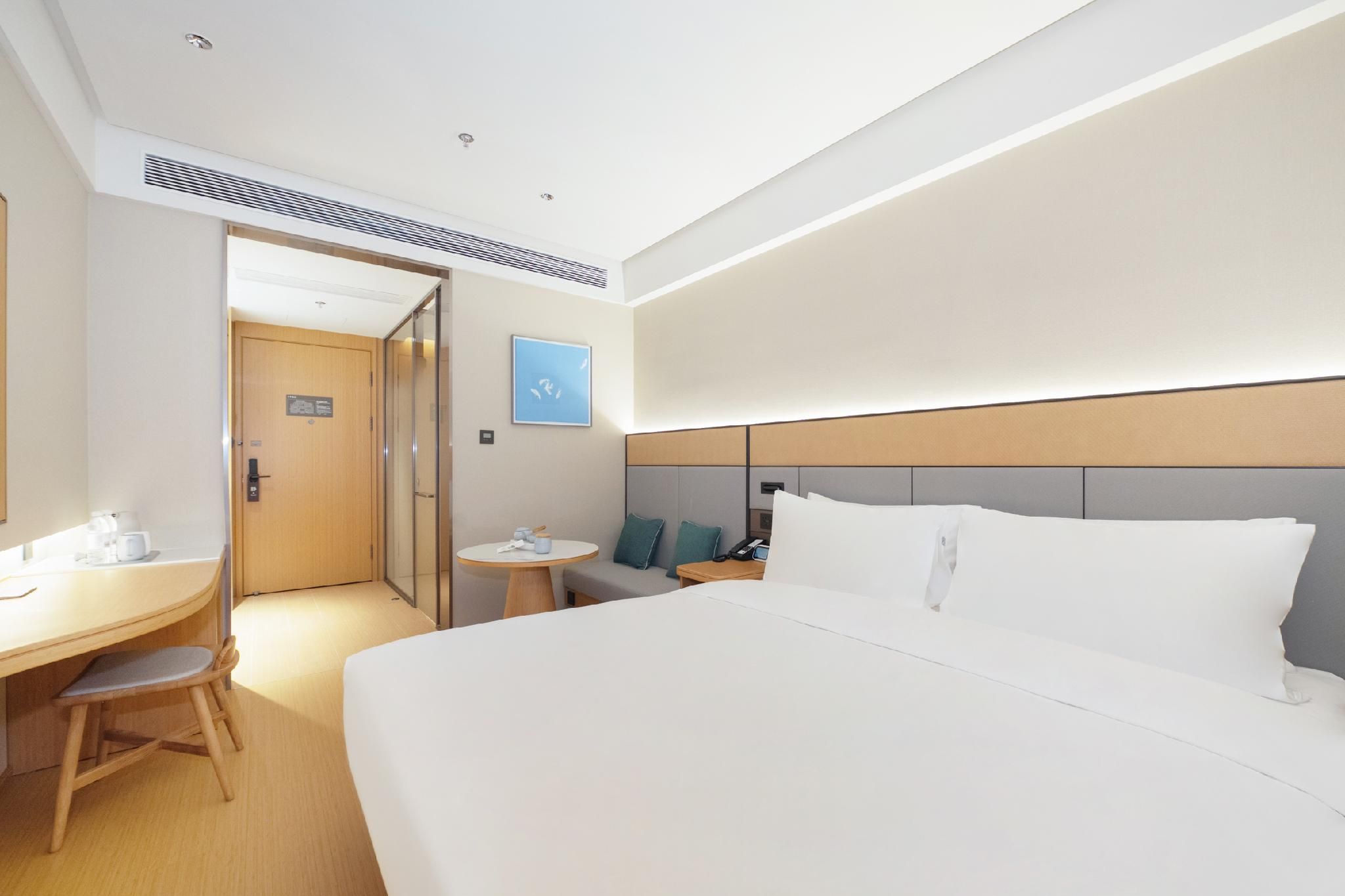 Huazhu - Superior BedRoom