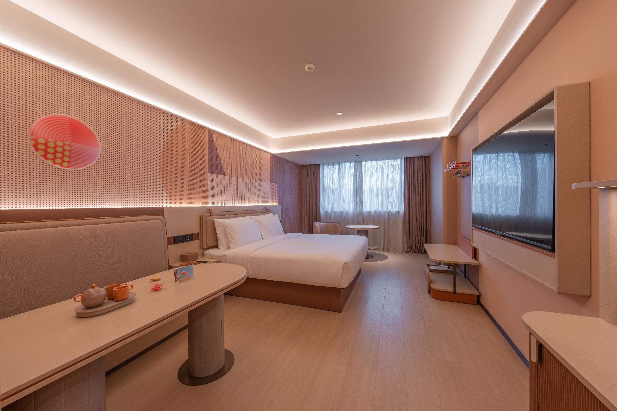 Huazhu - Deluxe Bed Room