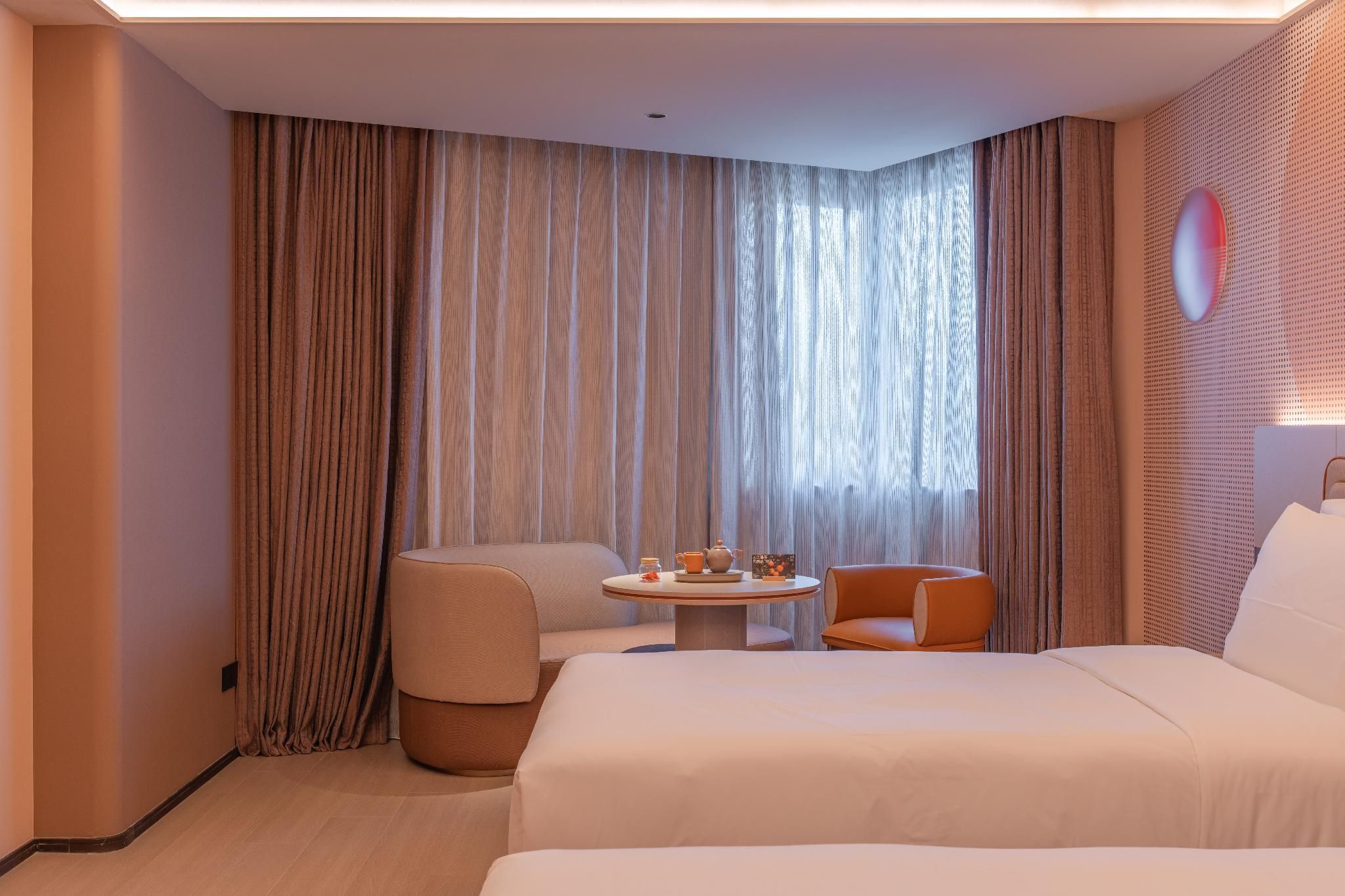 Huazhu - Deluxe Twin Room
