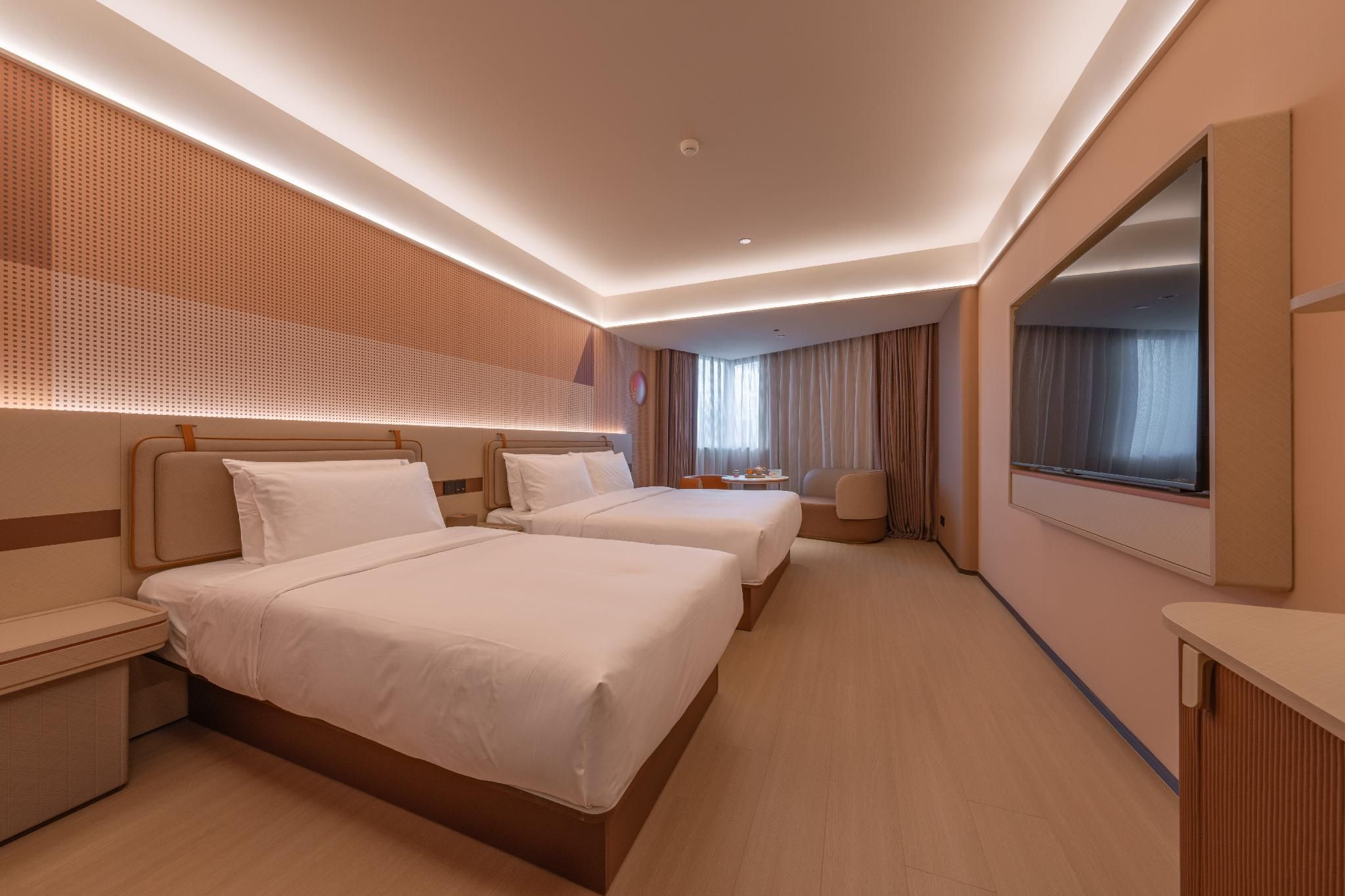 Huazhu - Family Room