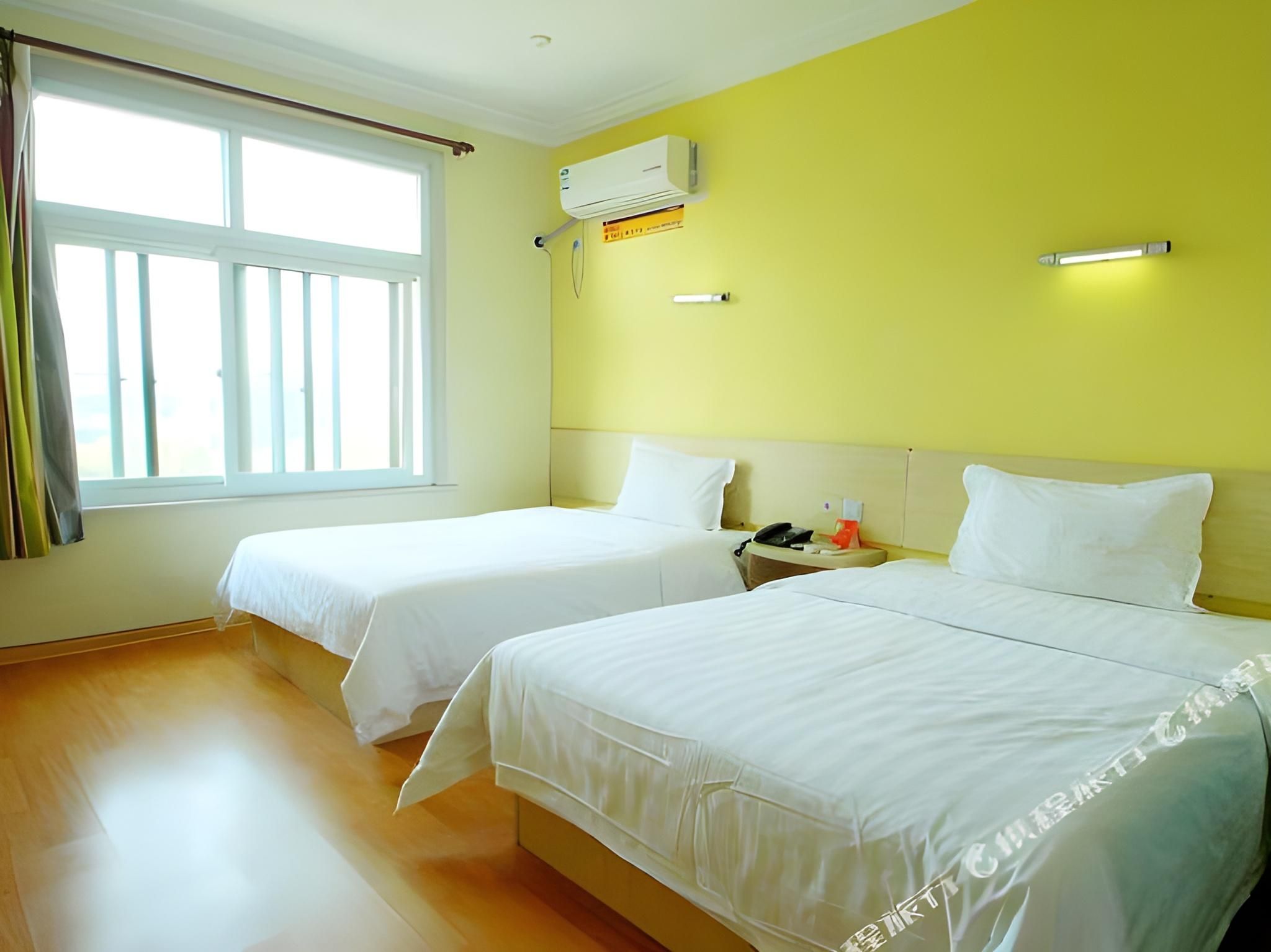 Business Twin Room