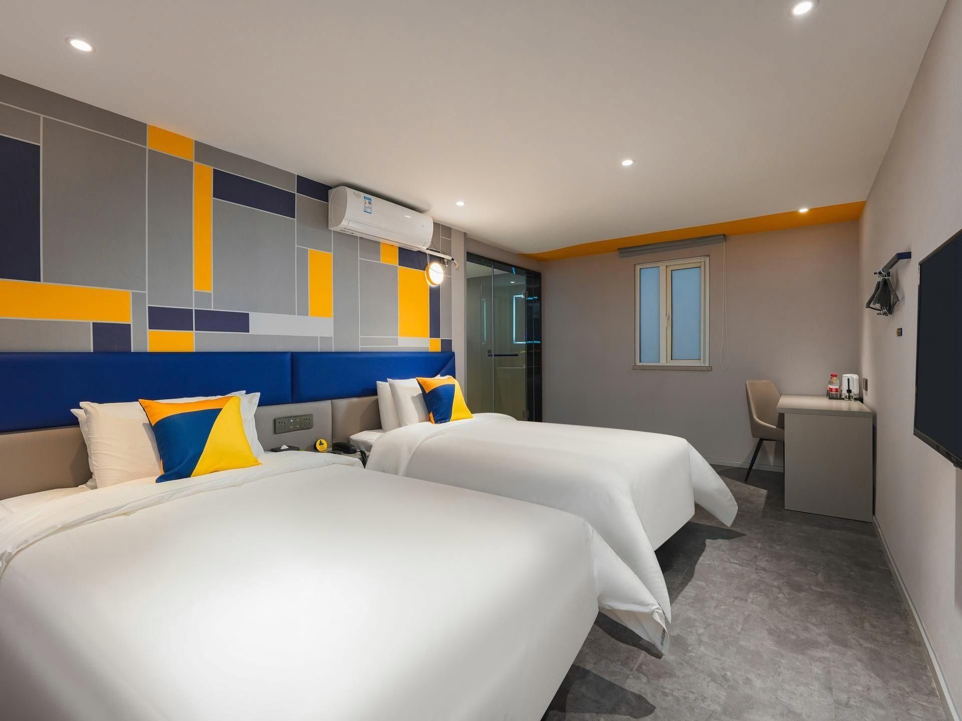 WH - New 7 Days Comfort Twin Room