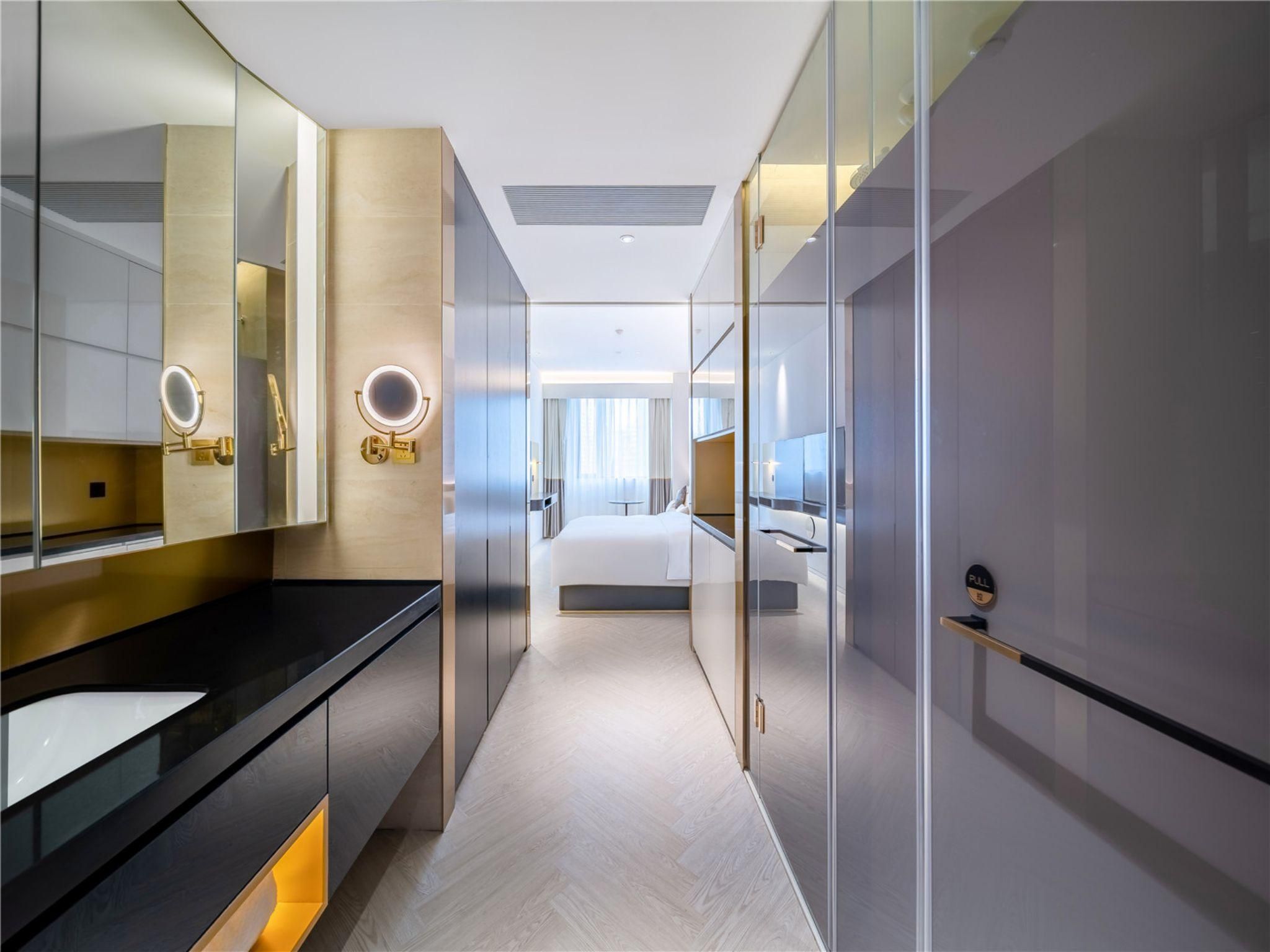 Huazhu - Executive Bed Room