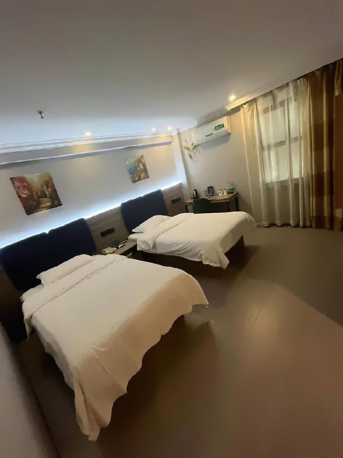 Twin Bussiness Room