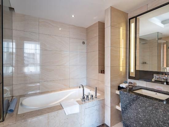 Deluxe Executive Room